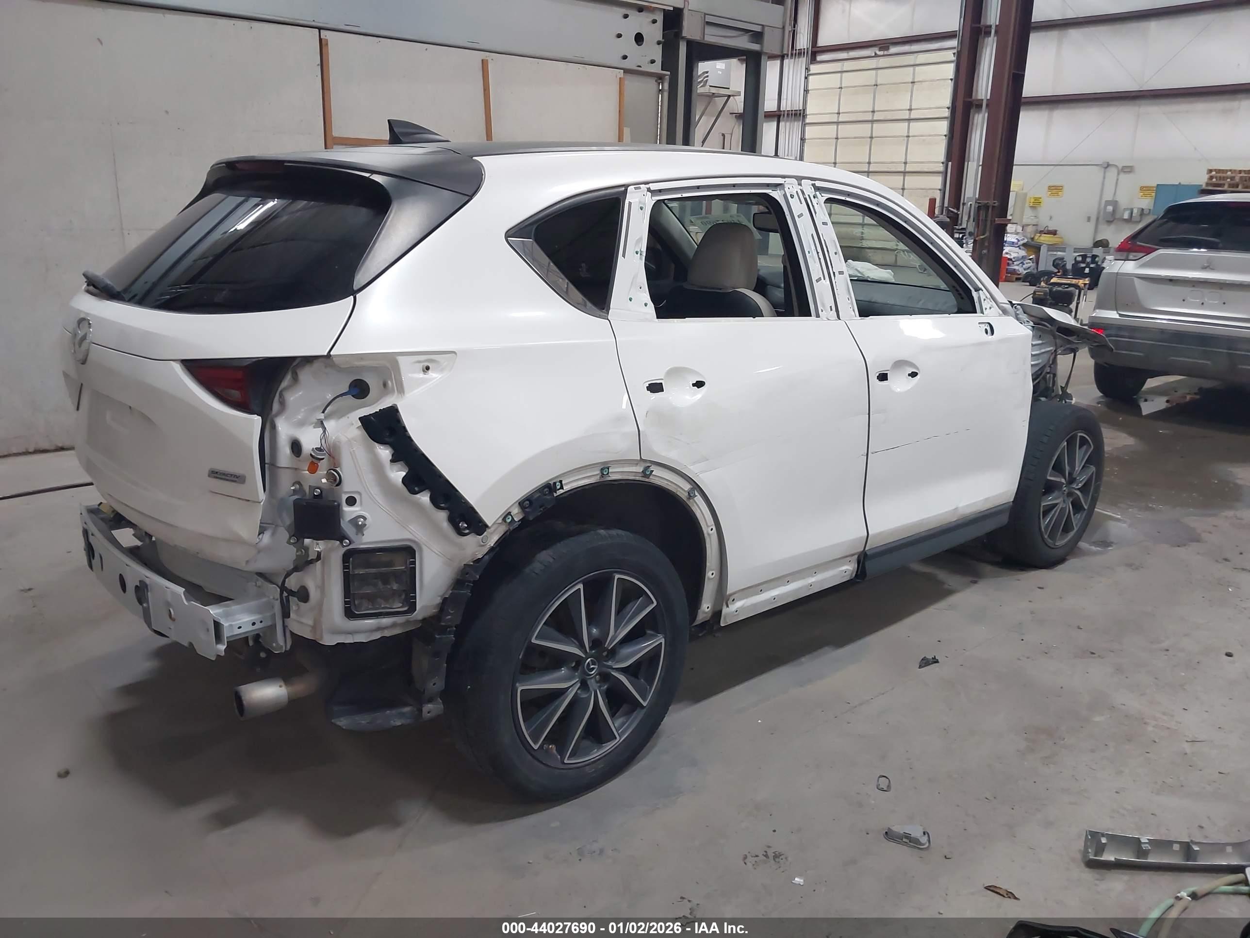 MAZDA CX-5 image 4