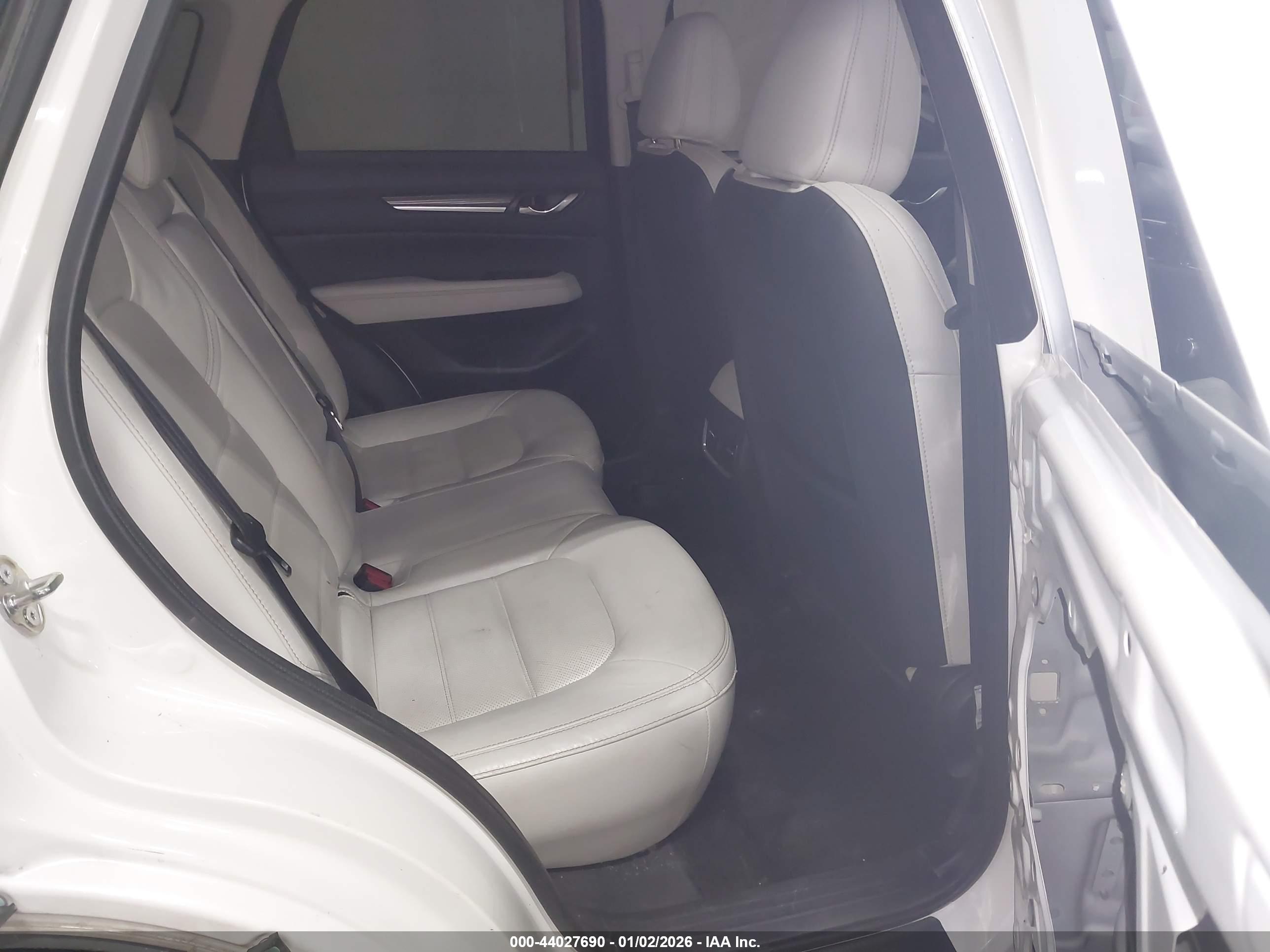 MAZDA CX-5 image 8