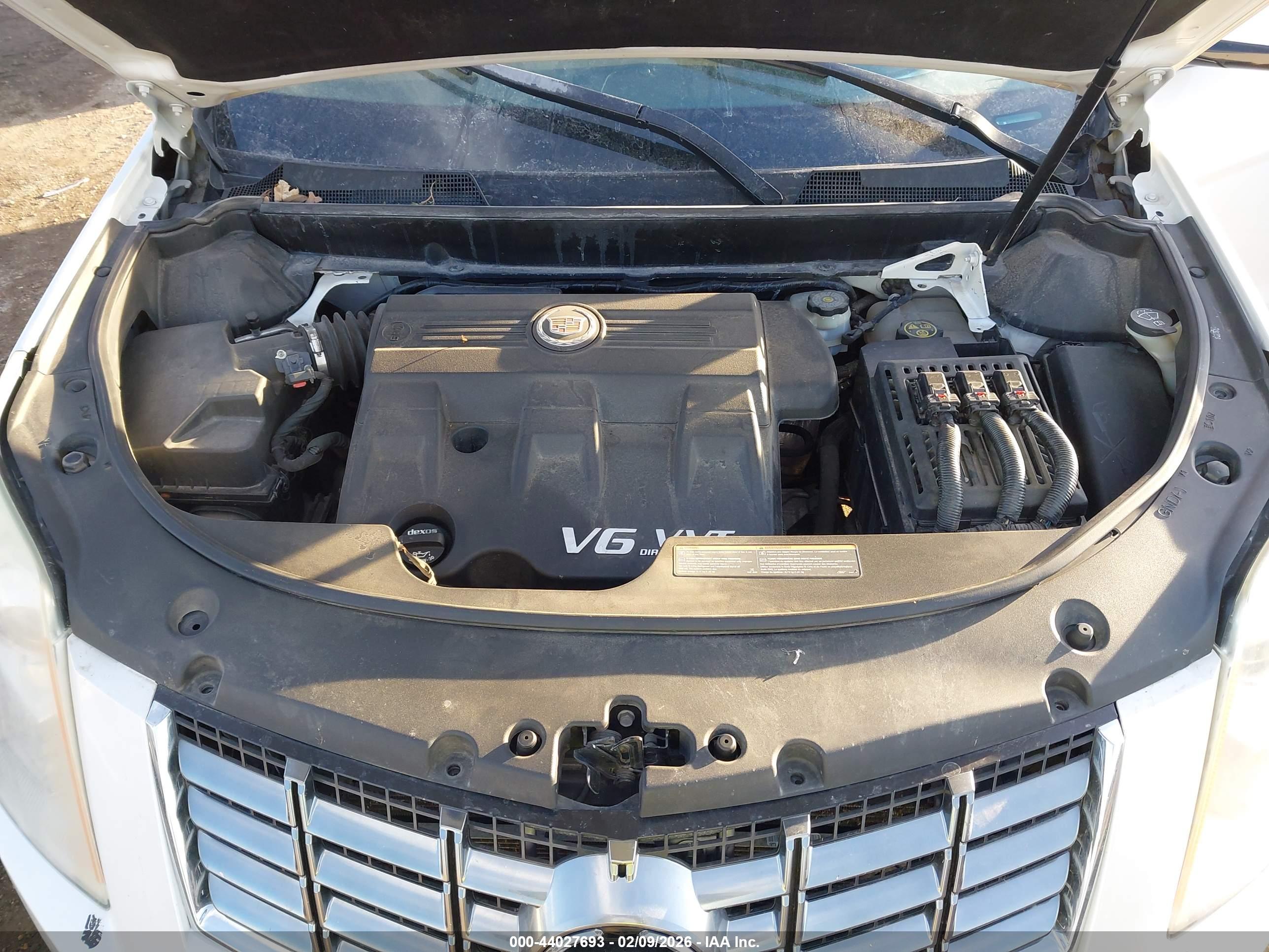CADILLAC SRX image 10