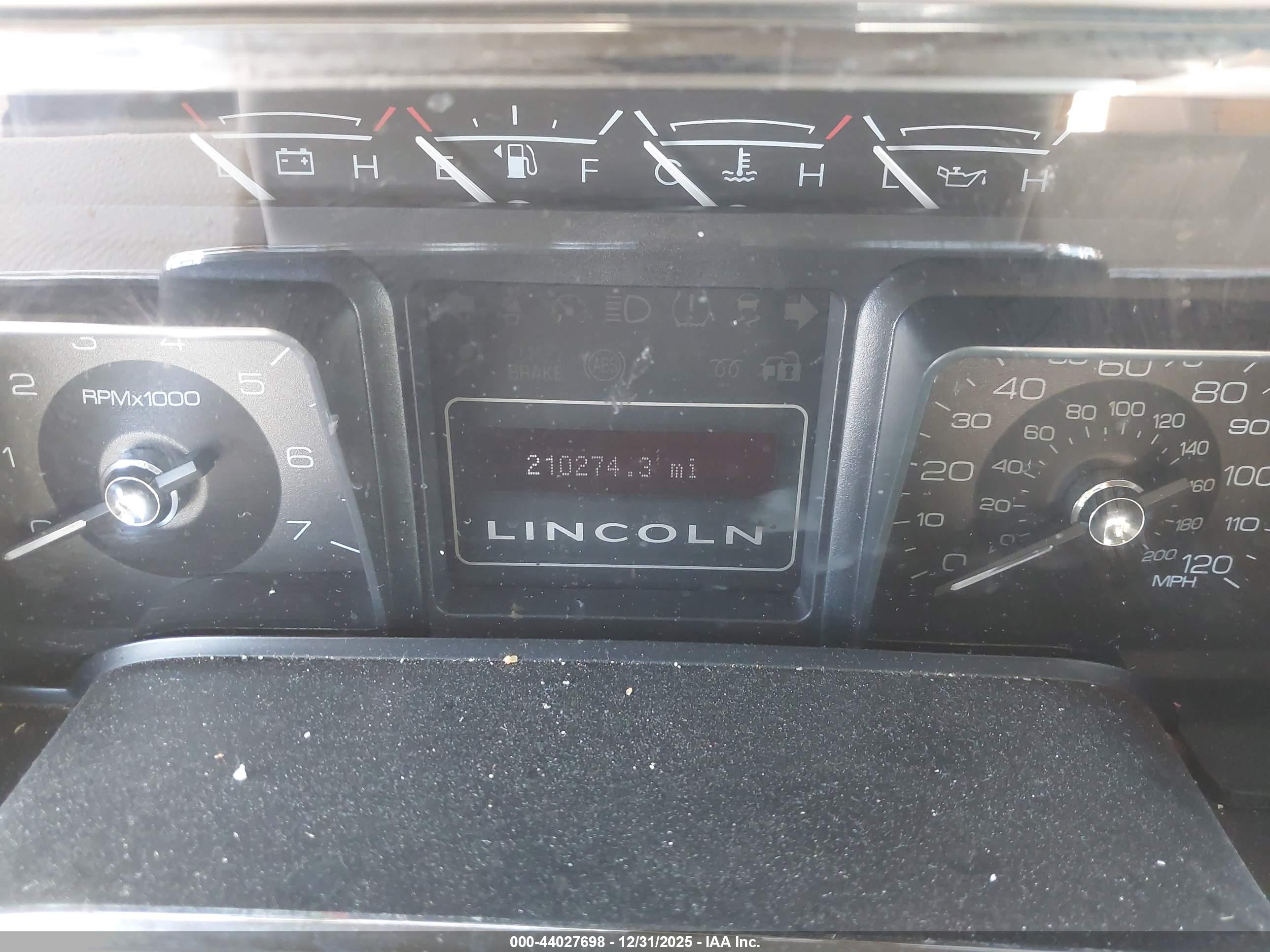 LINCOLN NAVIGATOR image 7