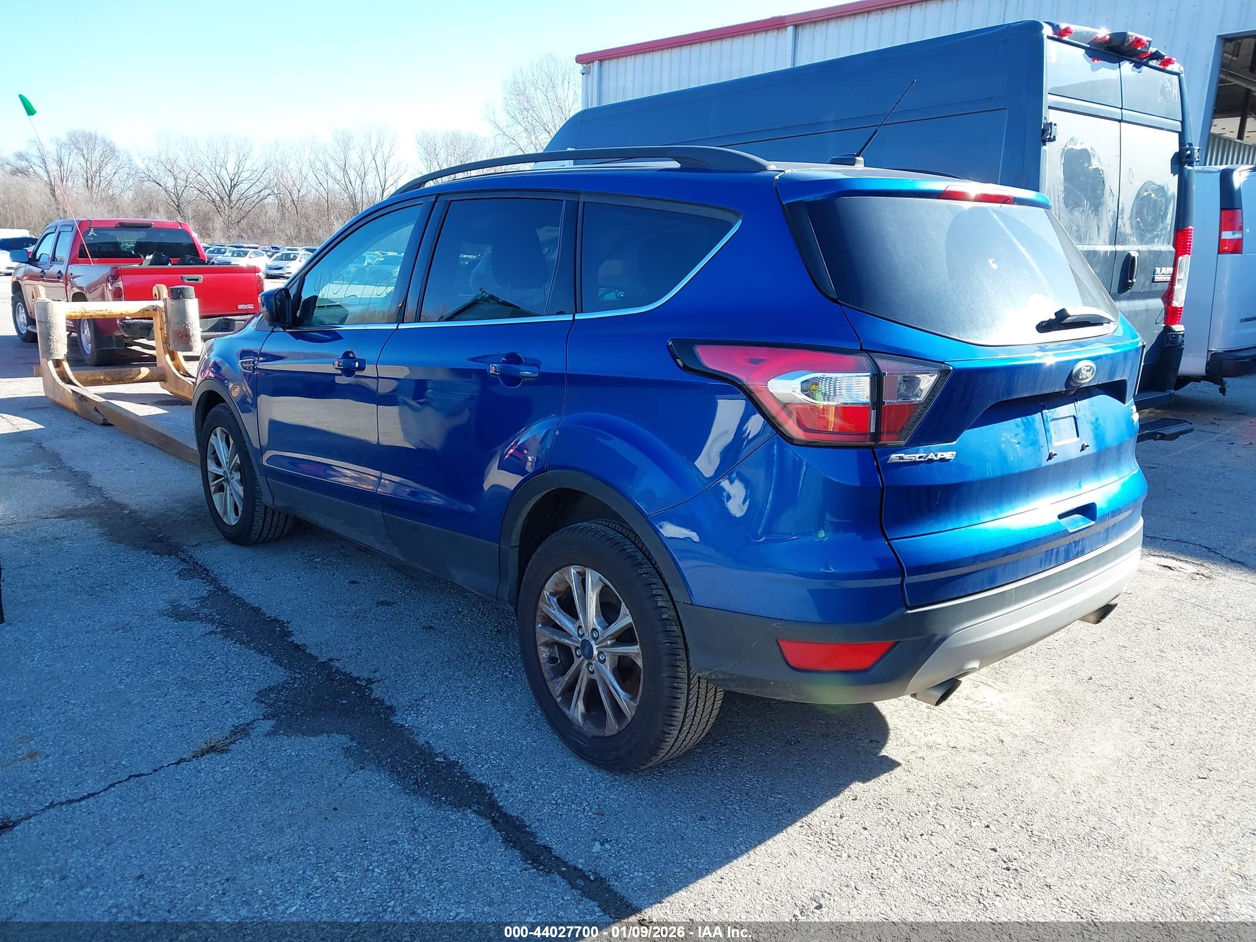 FORD ESCAPE image 3