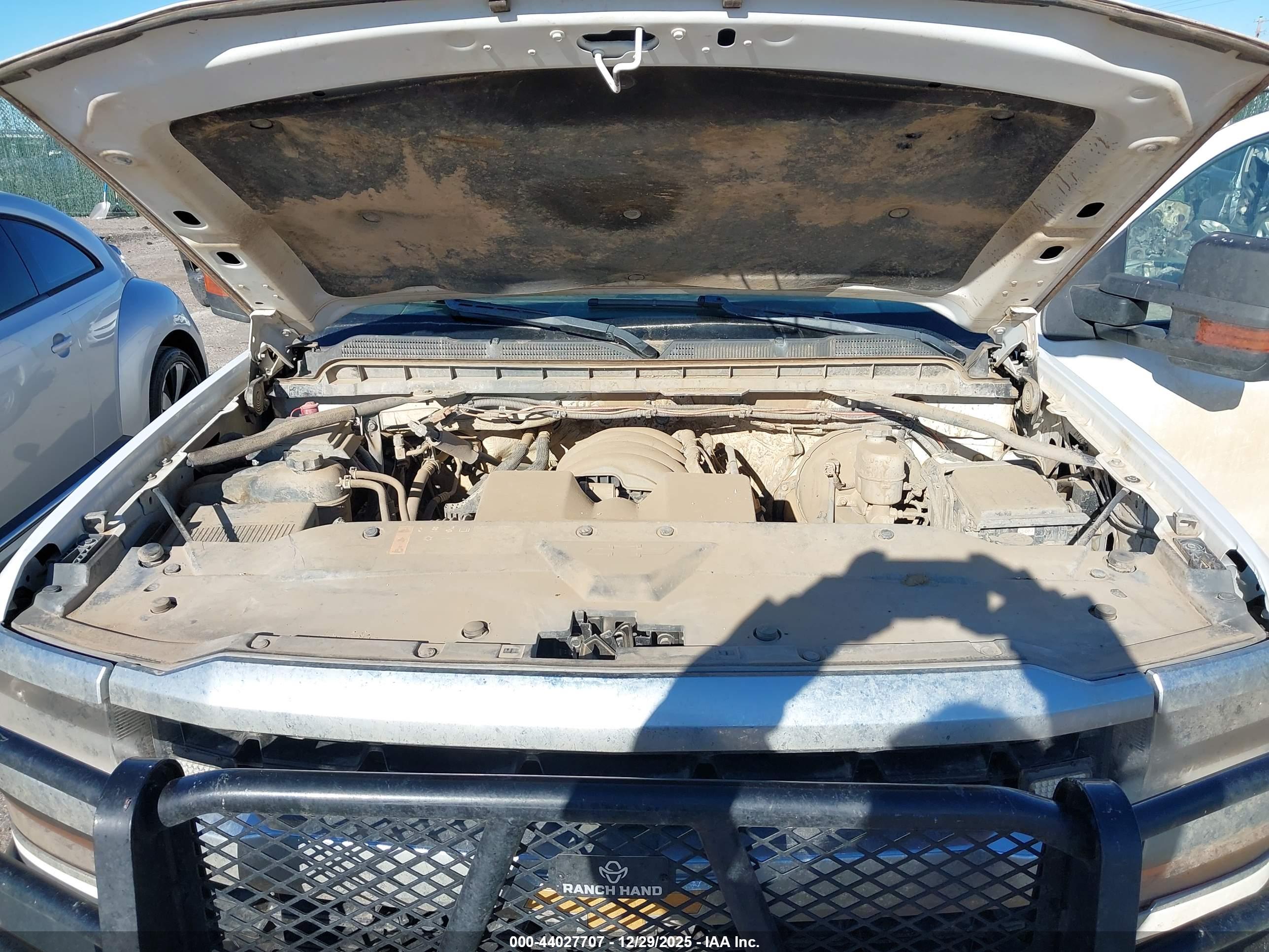 CHEVROLET SILVERADO image 10