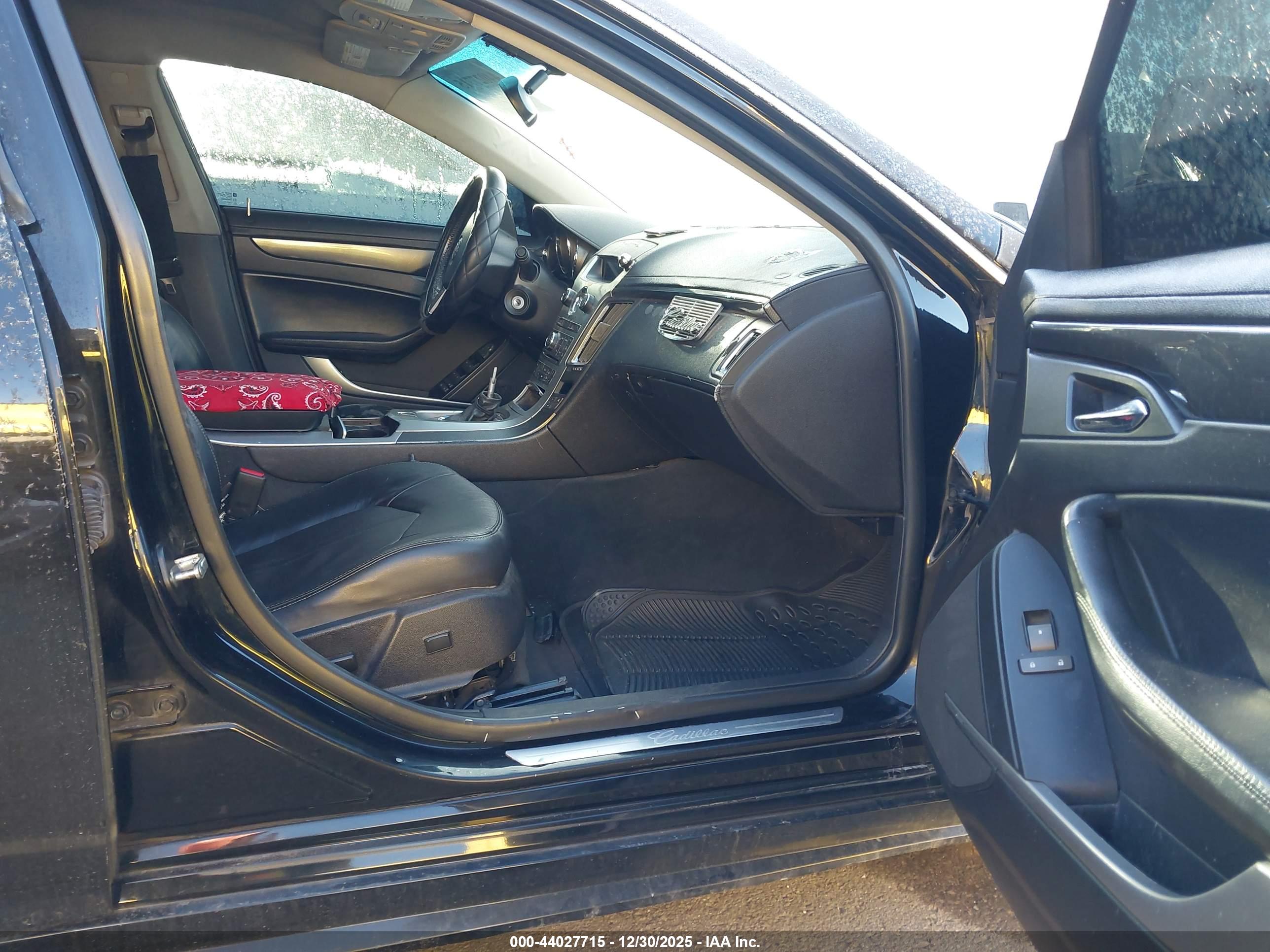 CADILLAC CTS image 5