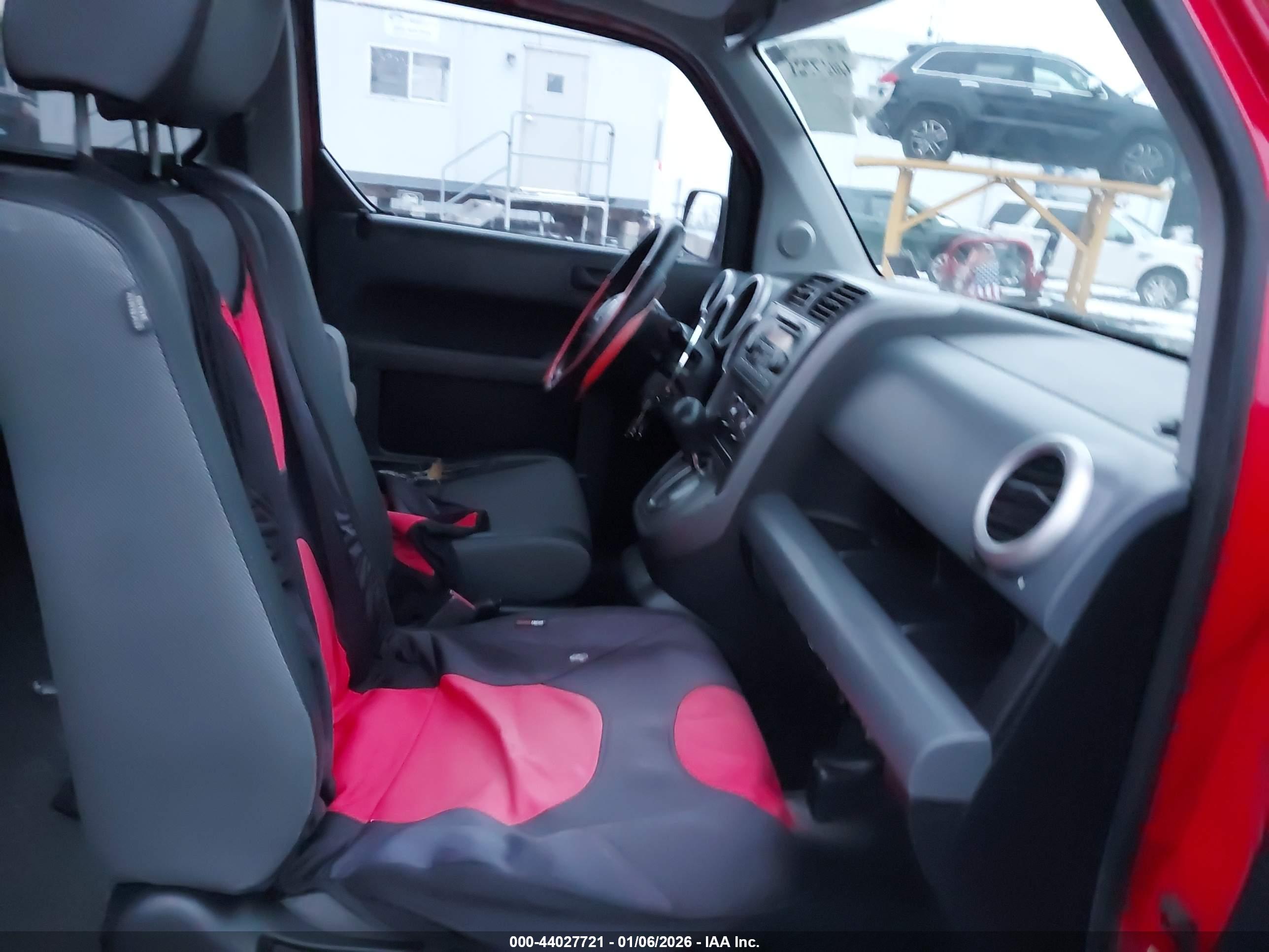 HONDA ELEMENT image 5