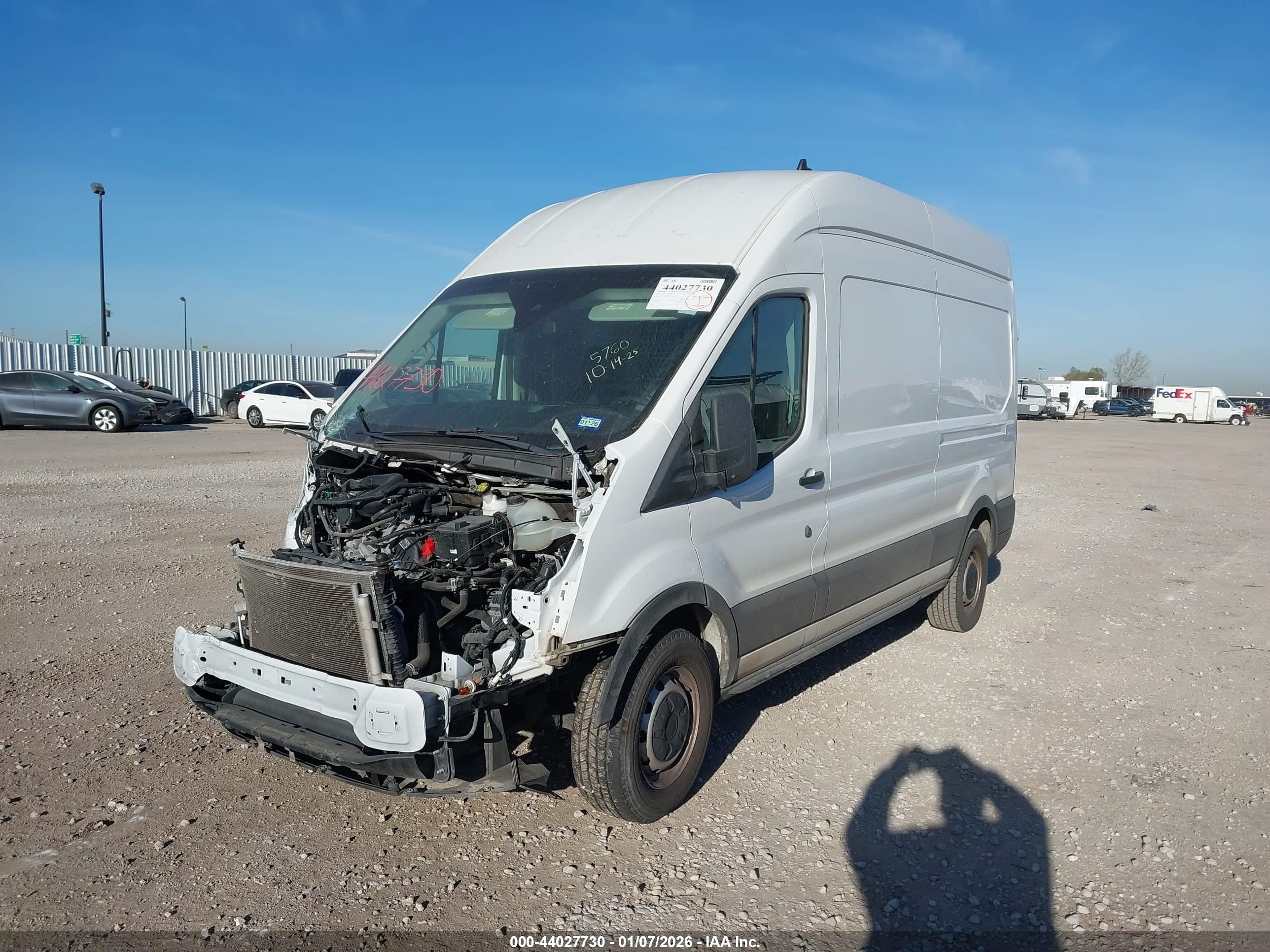 FORD TRANSIT-250 image 2