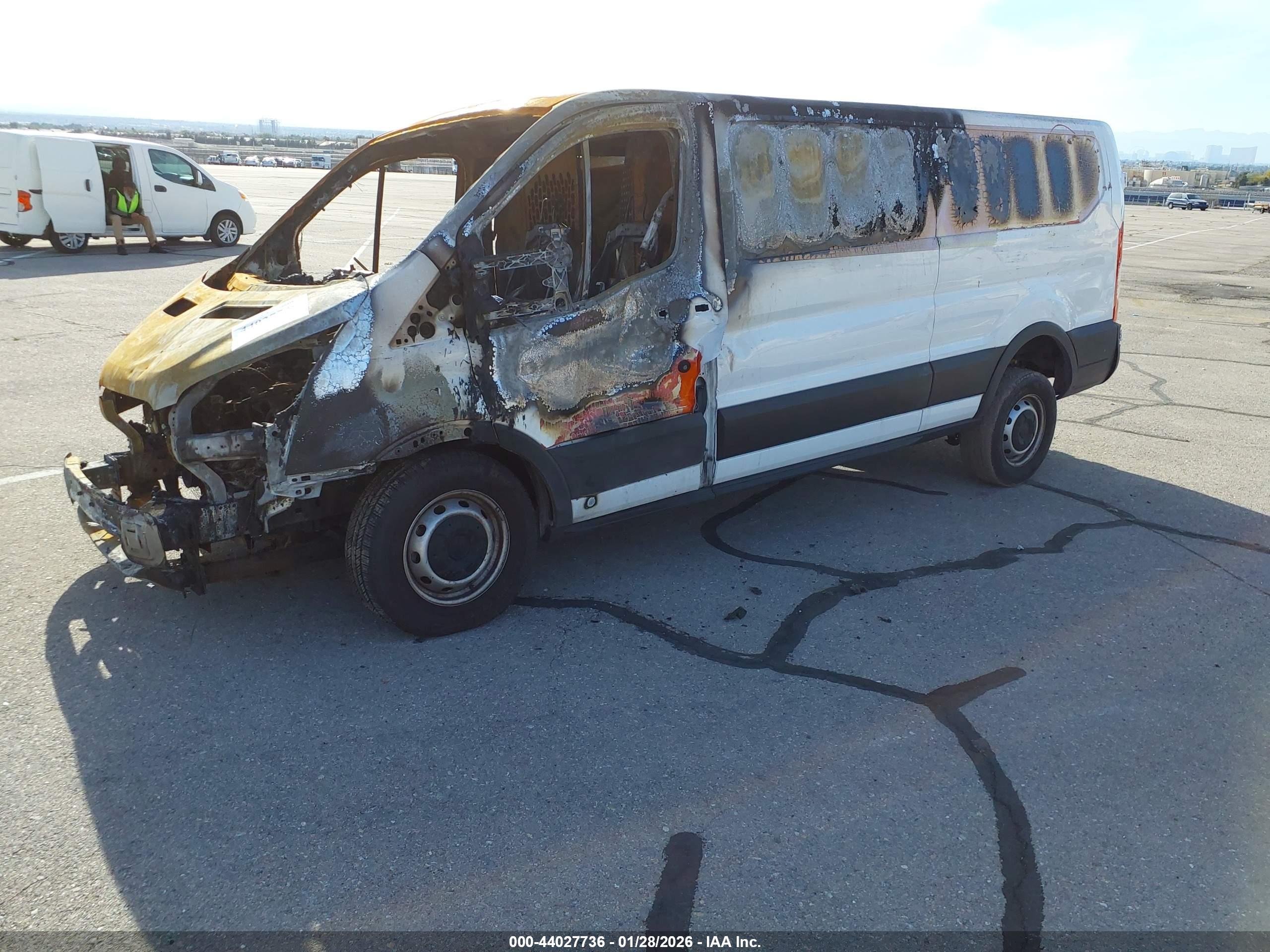FORD TRANSIT-250 image 2