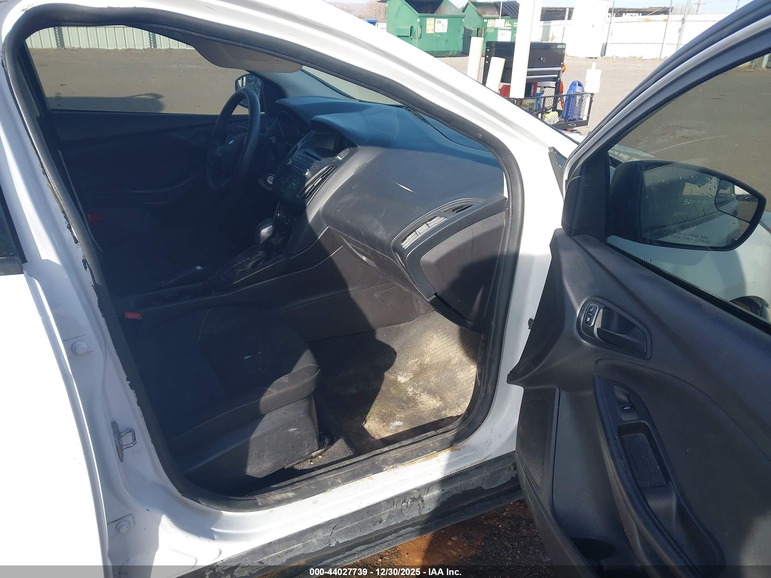 FORD FOCUS image 5