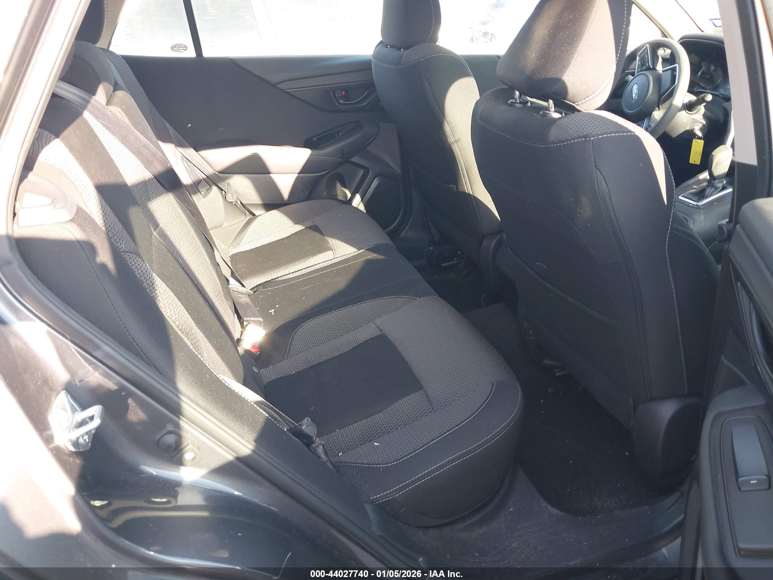 SUBARU OUTBACK image 8