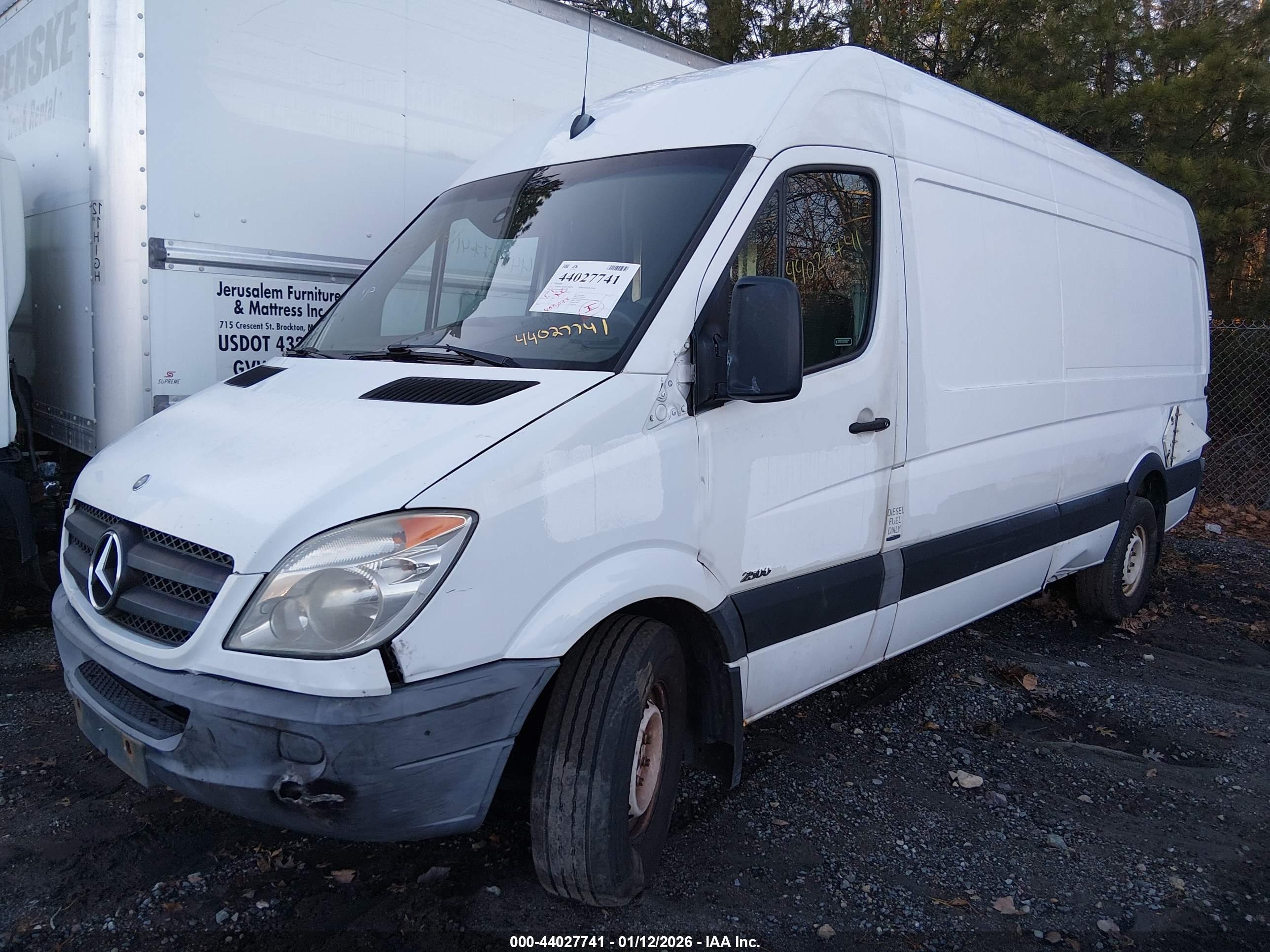 MERCEDES-BENZ SPRINTER image 2