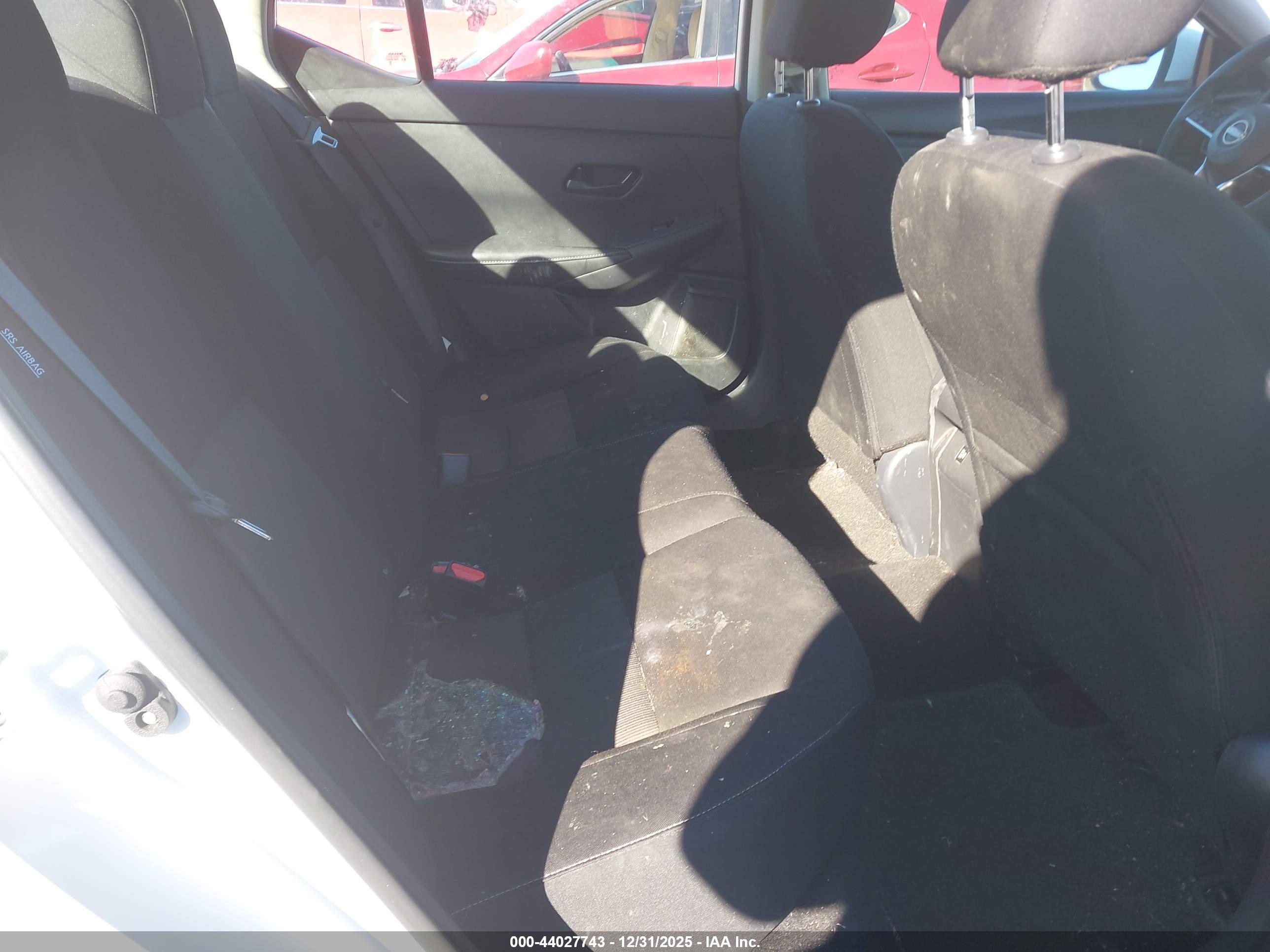 NISSAN SENTRA image 8