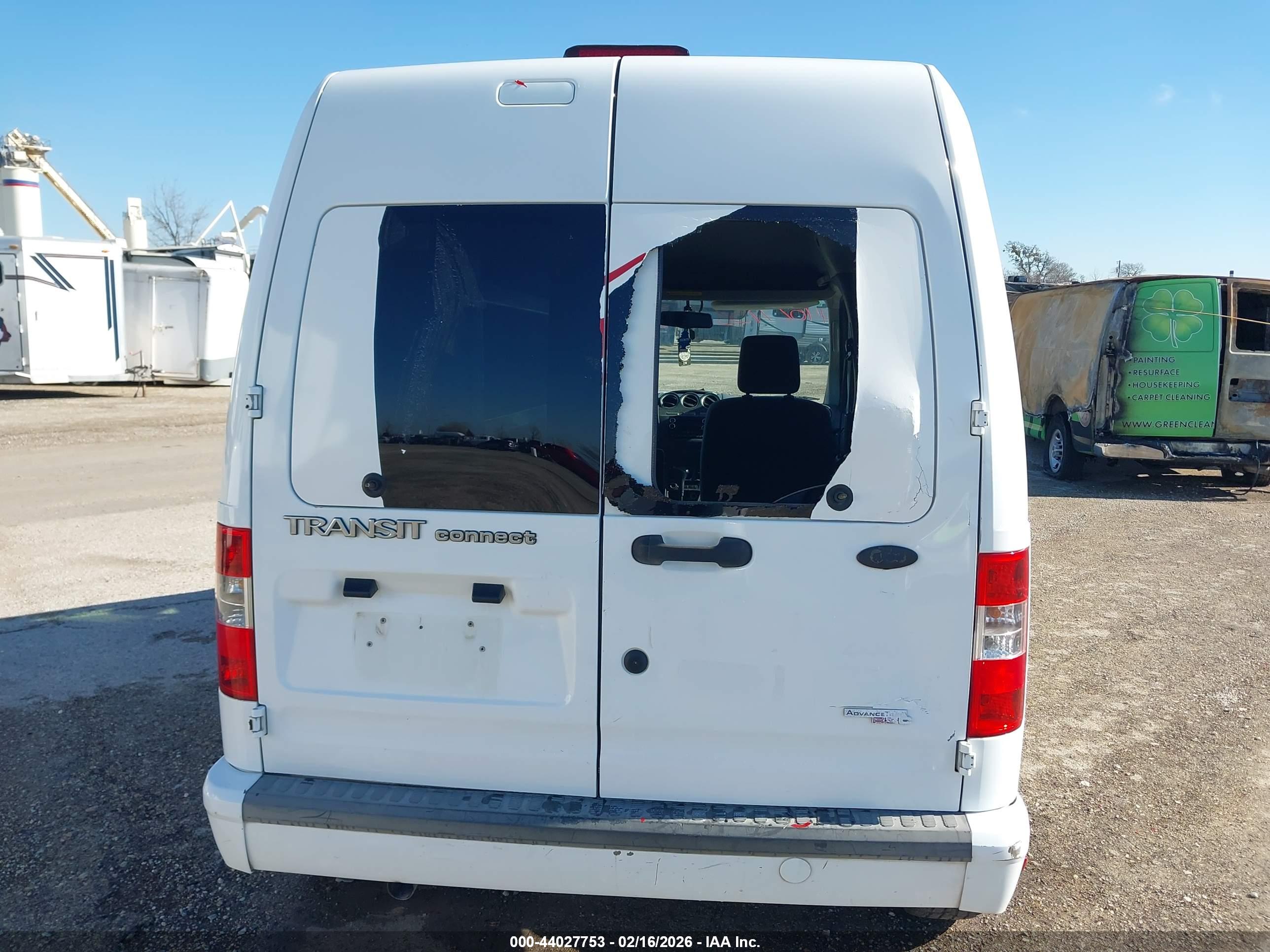 FORD TRANSIT image 6