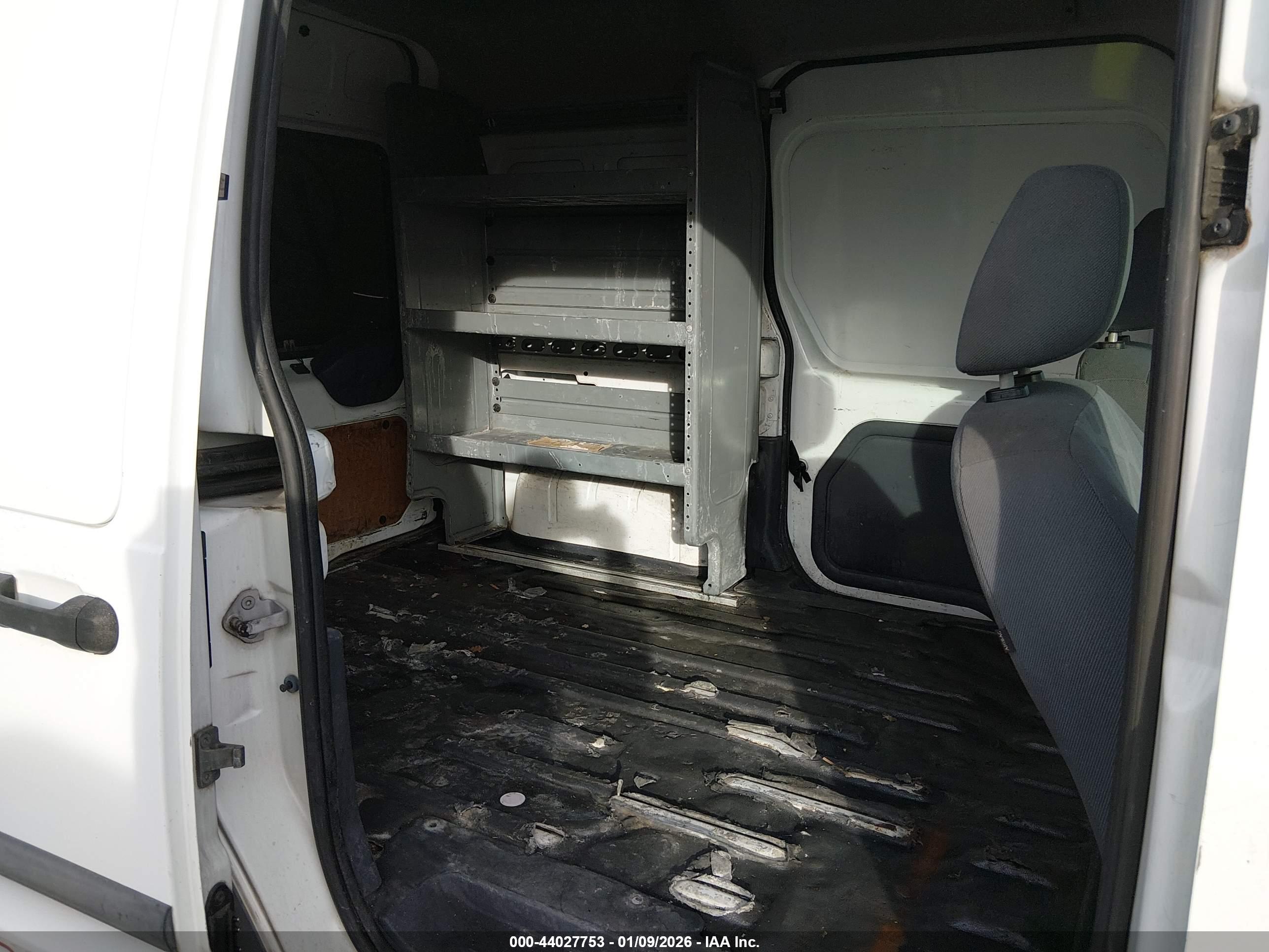 FORD TRANSIT image 8