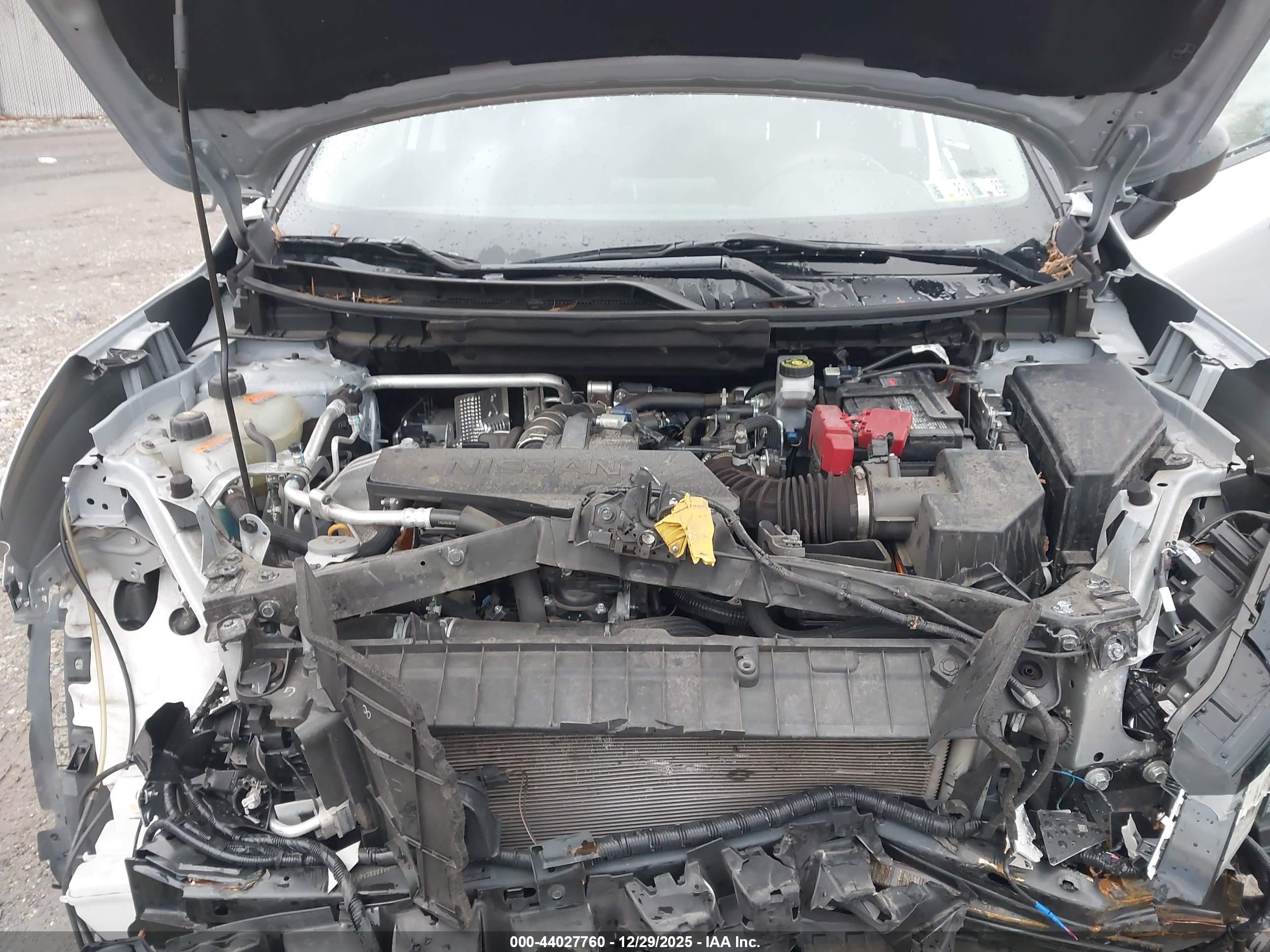NISSAN ROGUE image 10