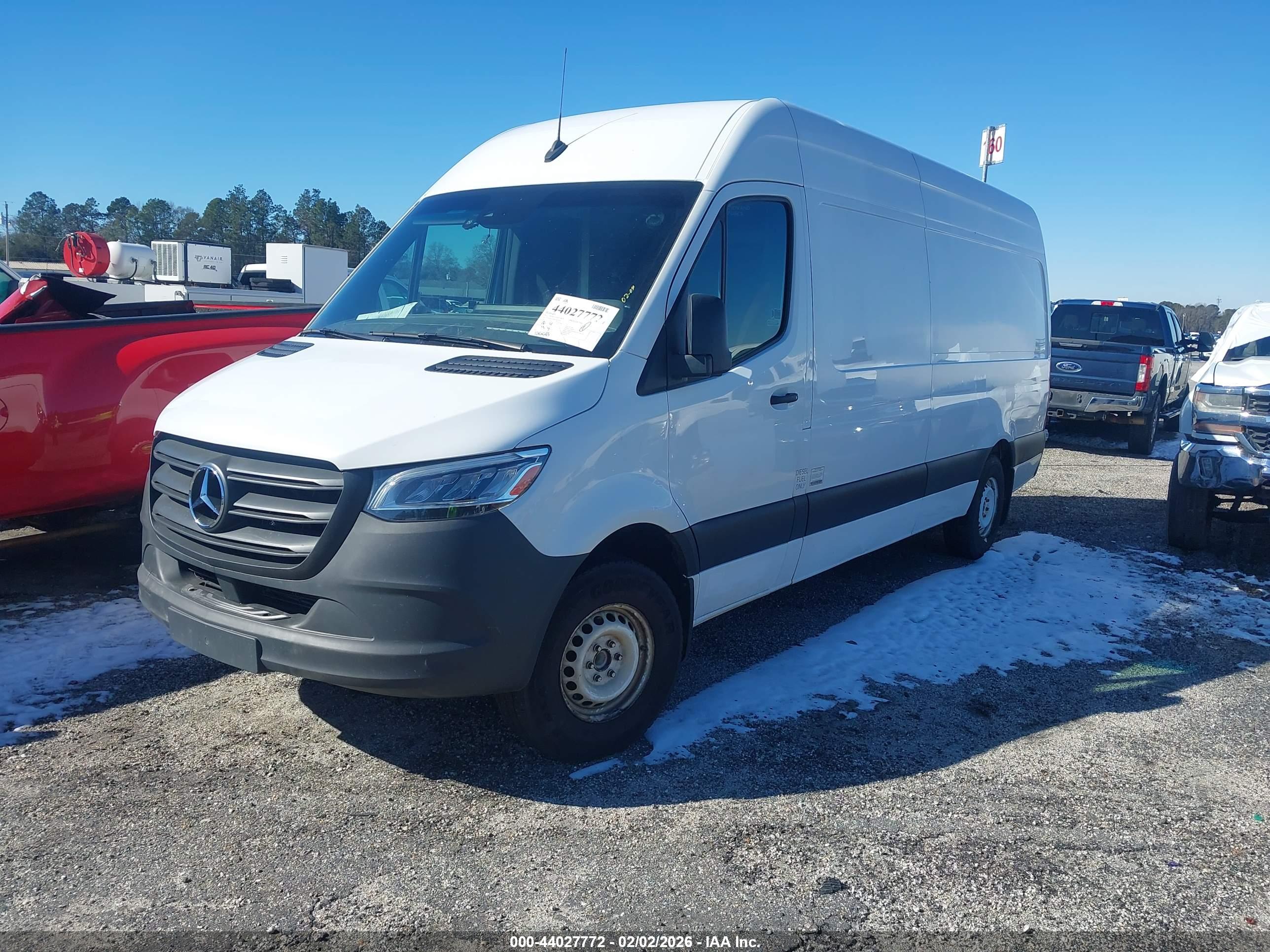 MERCEDES-BENZ SPRINTER image 2