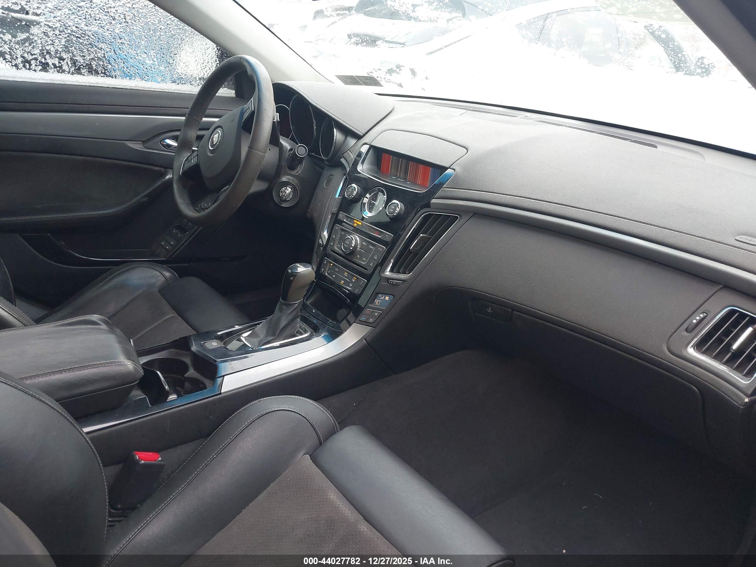CADILLAC CTS-V image 5