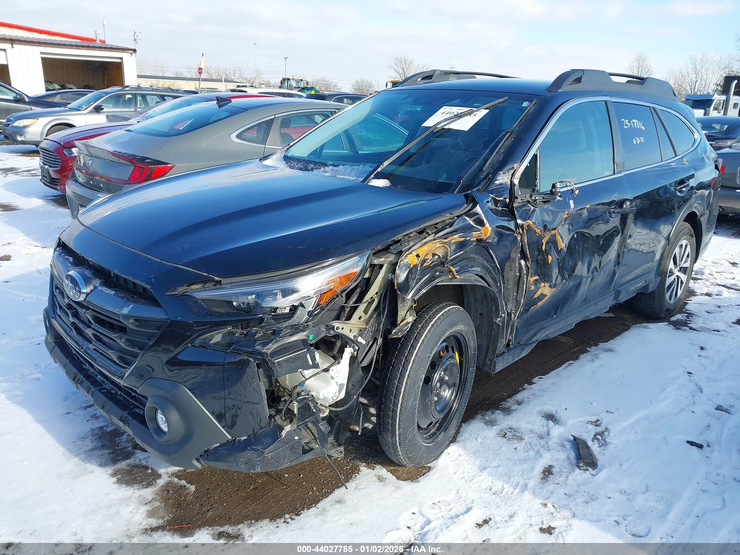 SUBARU OUTBACK image 2