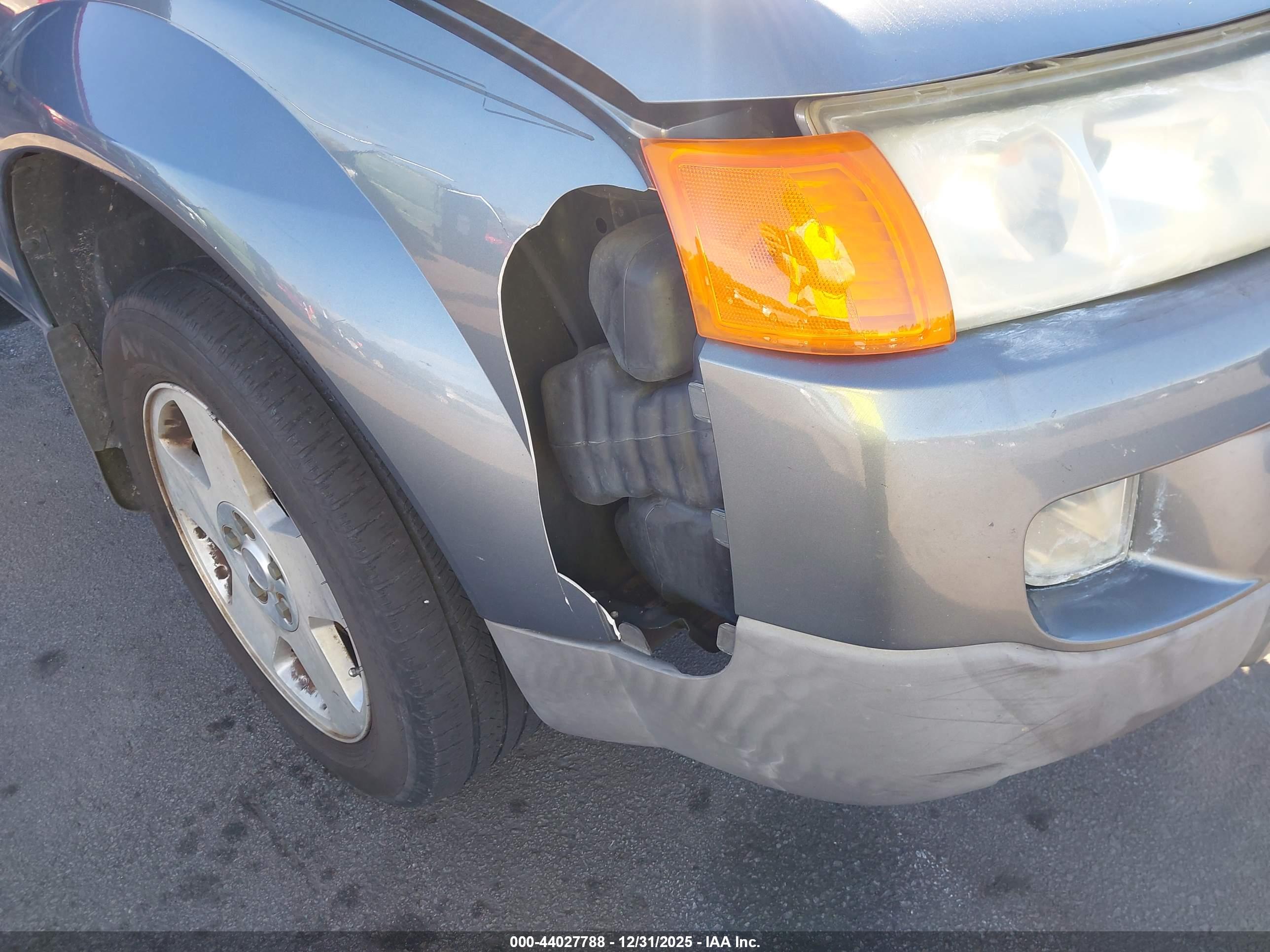 SATURN VUE image 6