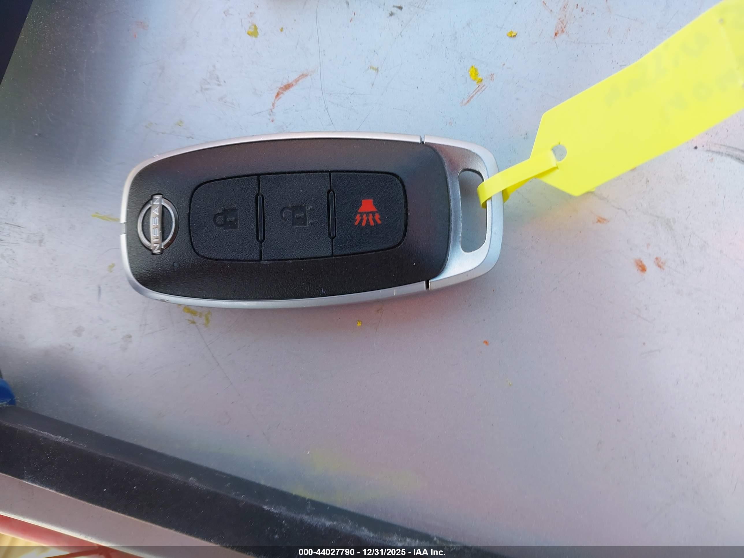 NISSAN ROGUE image 11