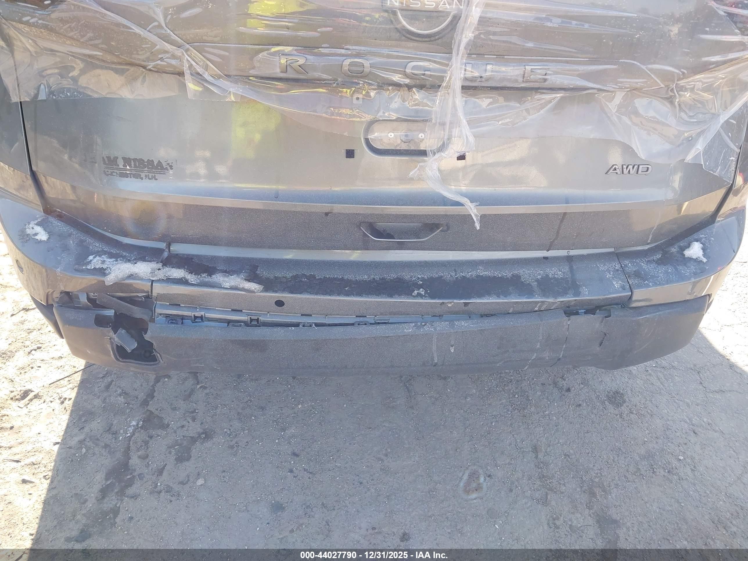 NISSAN ROGUE image 6