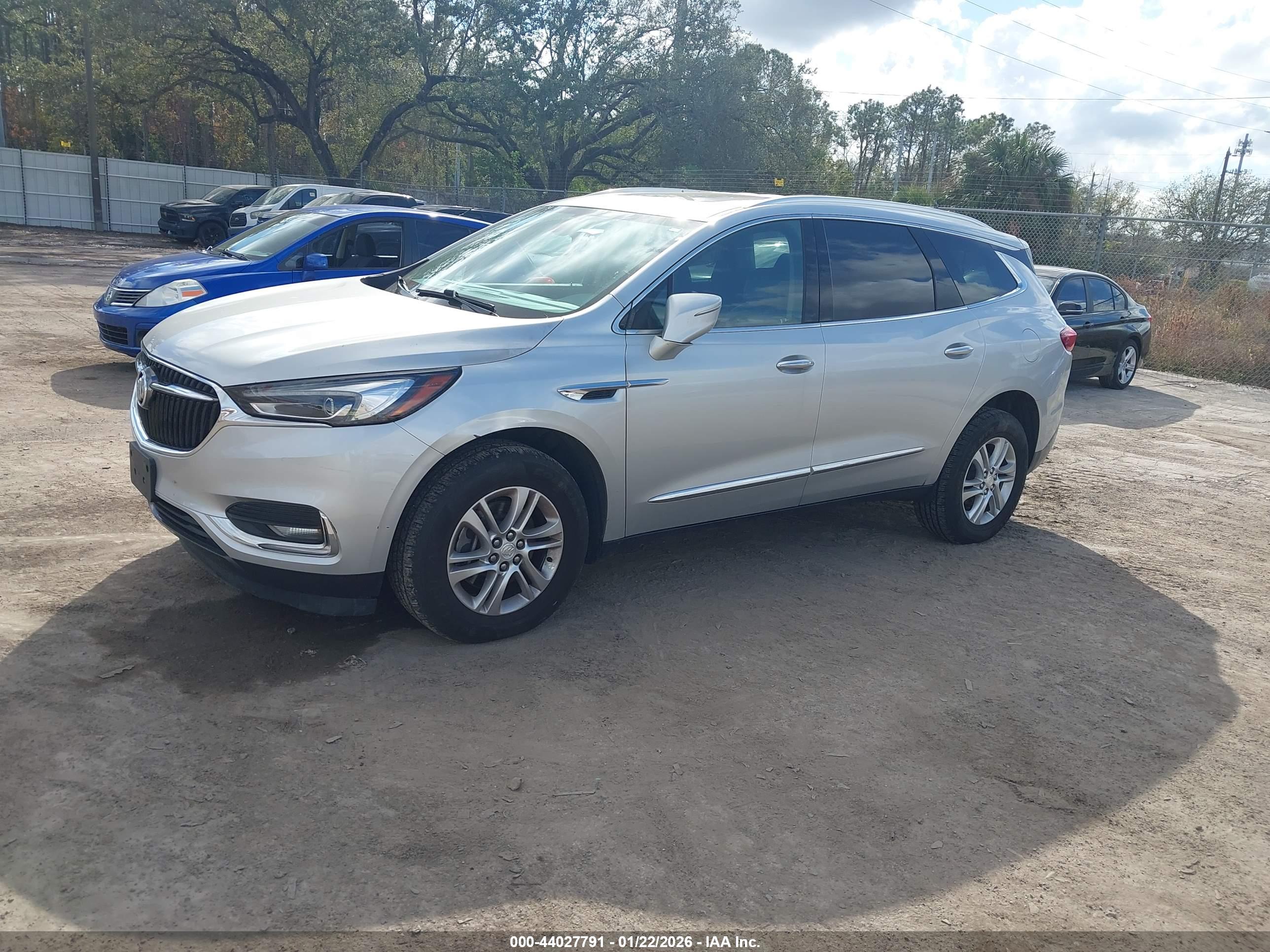 BUICK ENCLAVE image 2