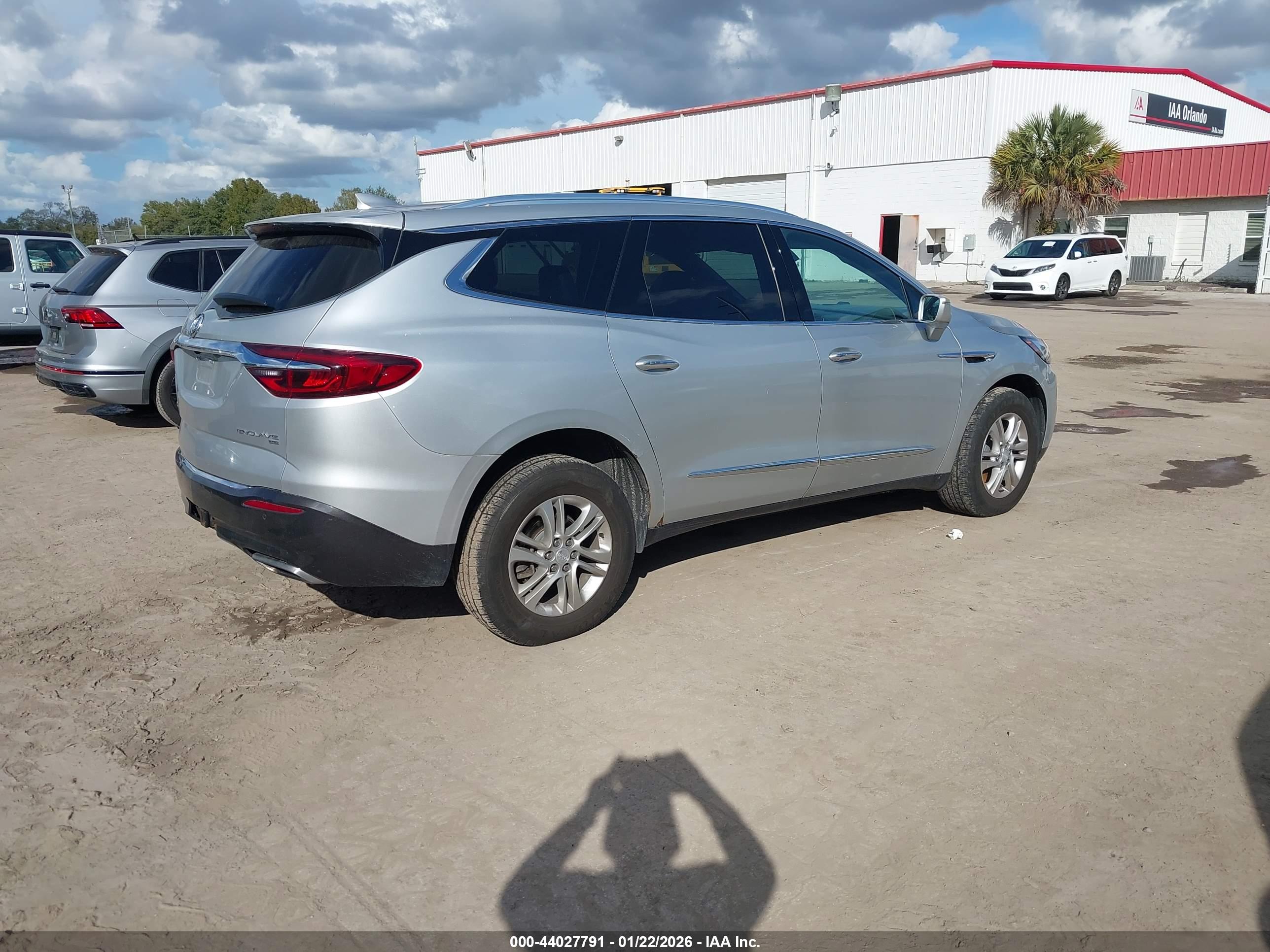 BUICK ENCLAVE image 4