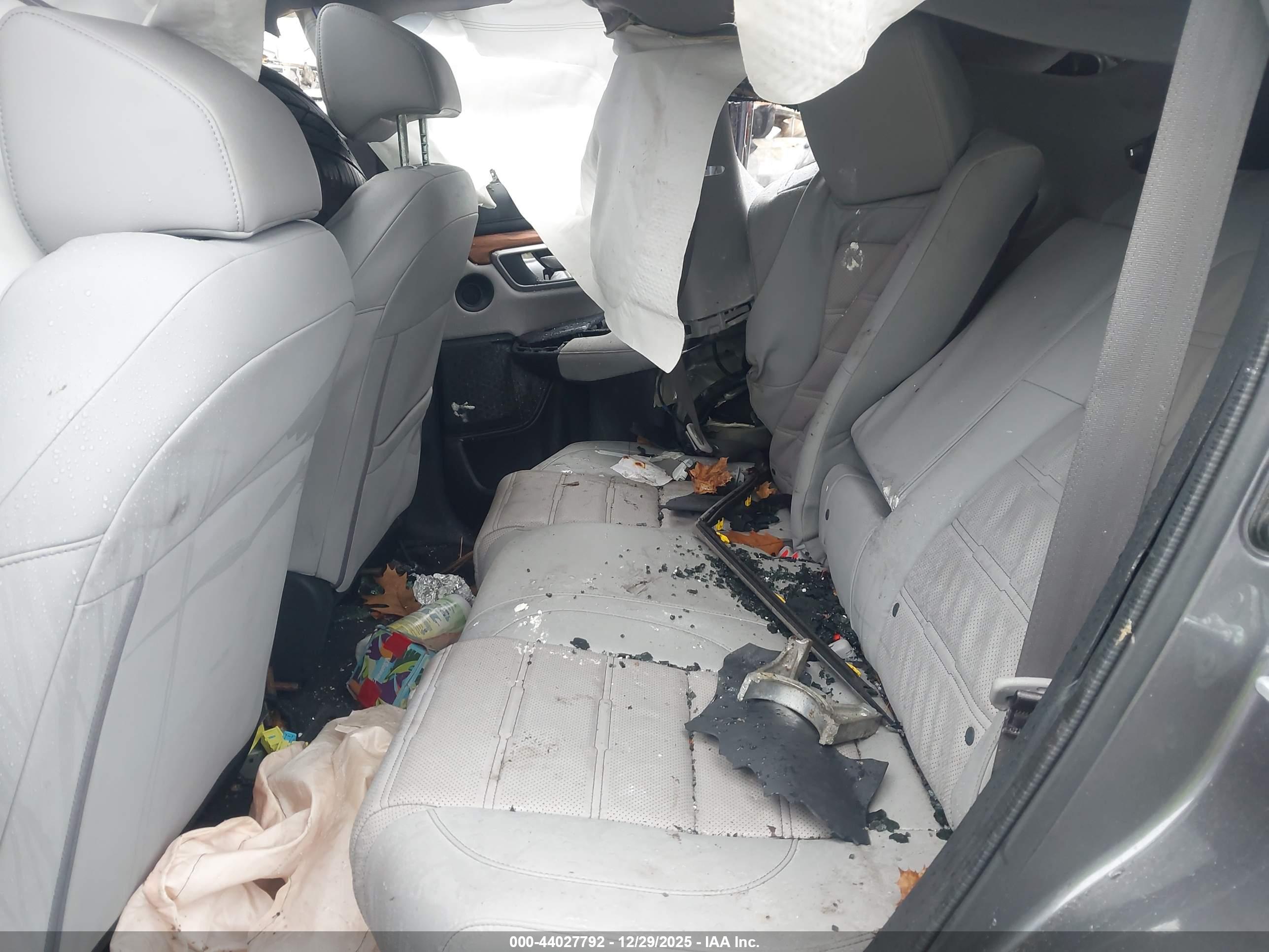 HONDA CR-V image 8