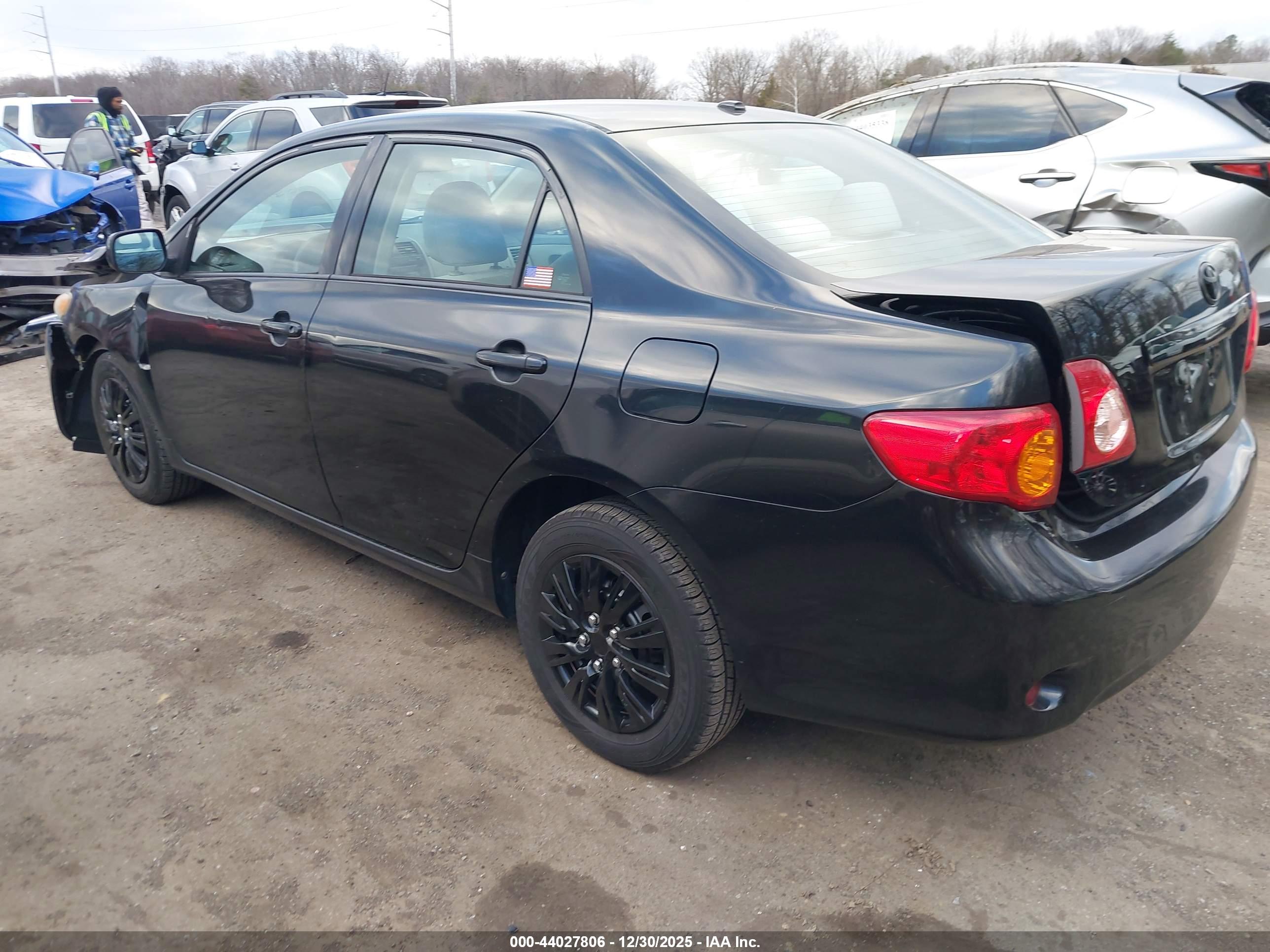 TOYOTA COROLLA image 3