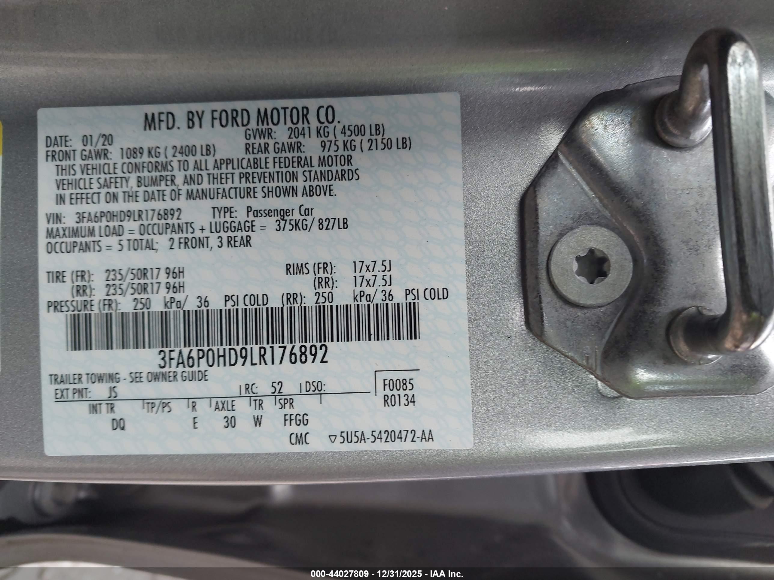 FORD FUSION image 9