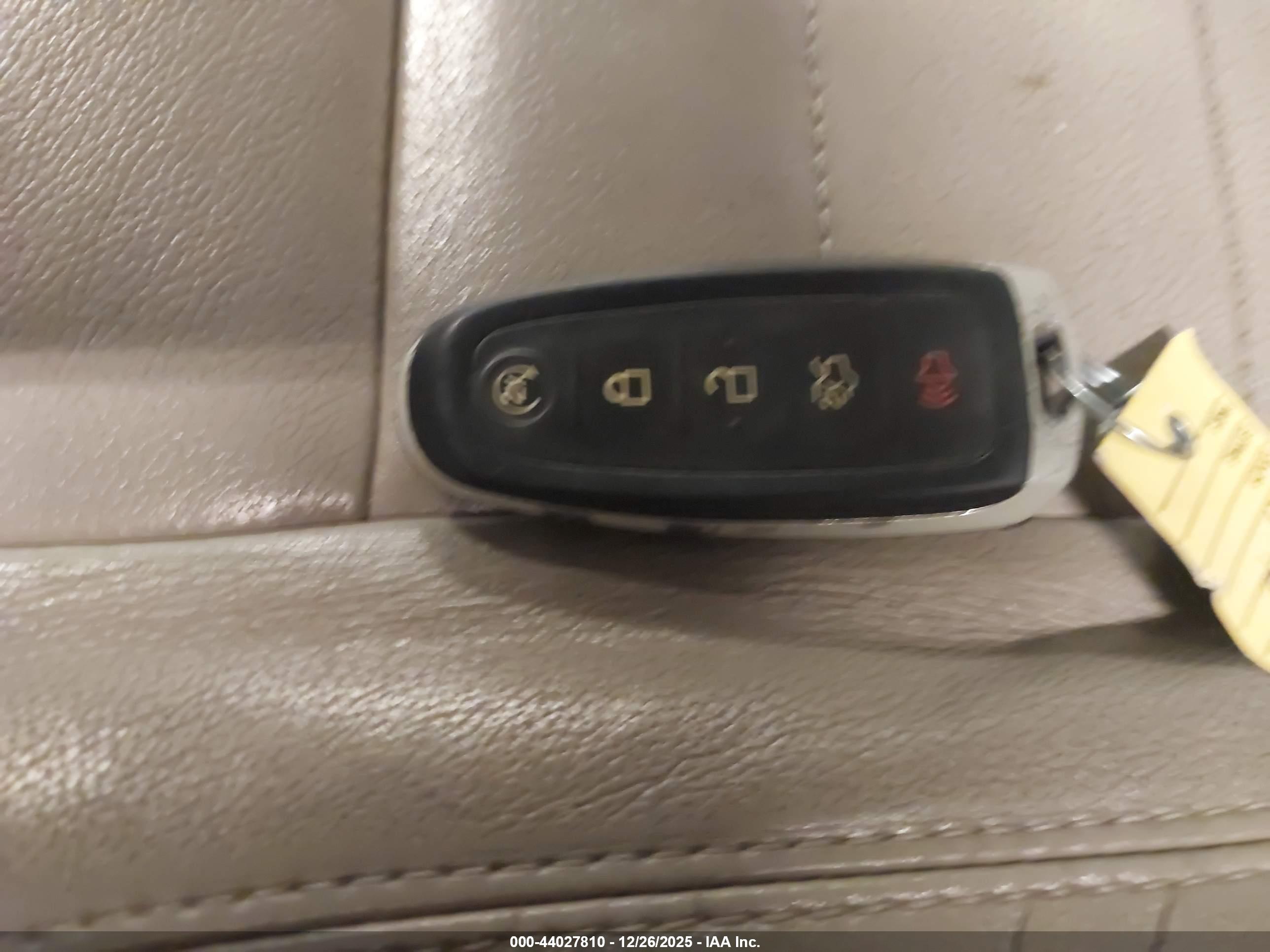 FORD ESCAPE image 11