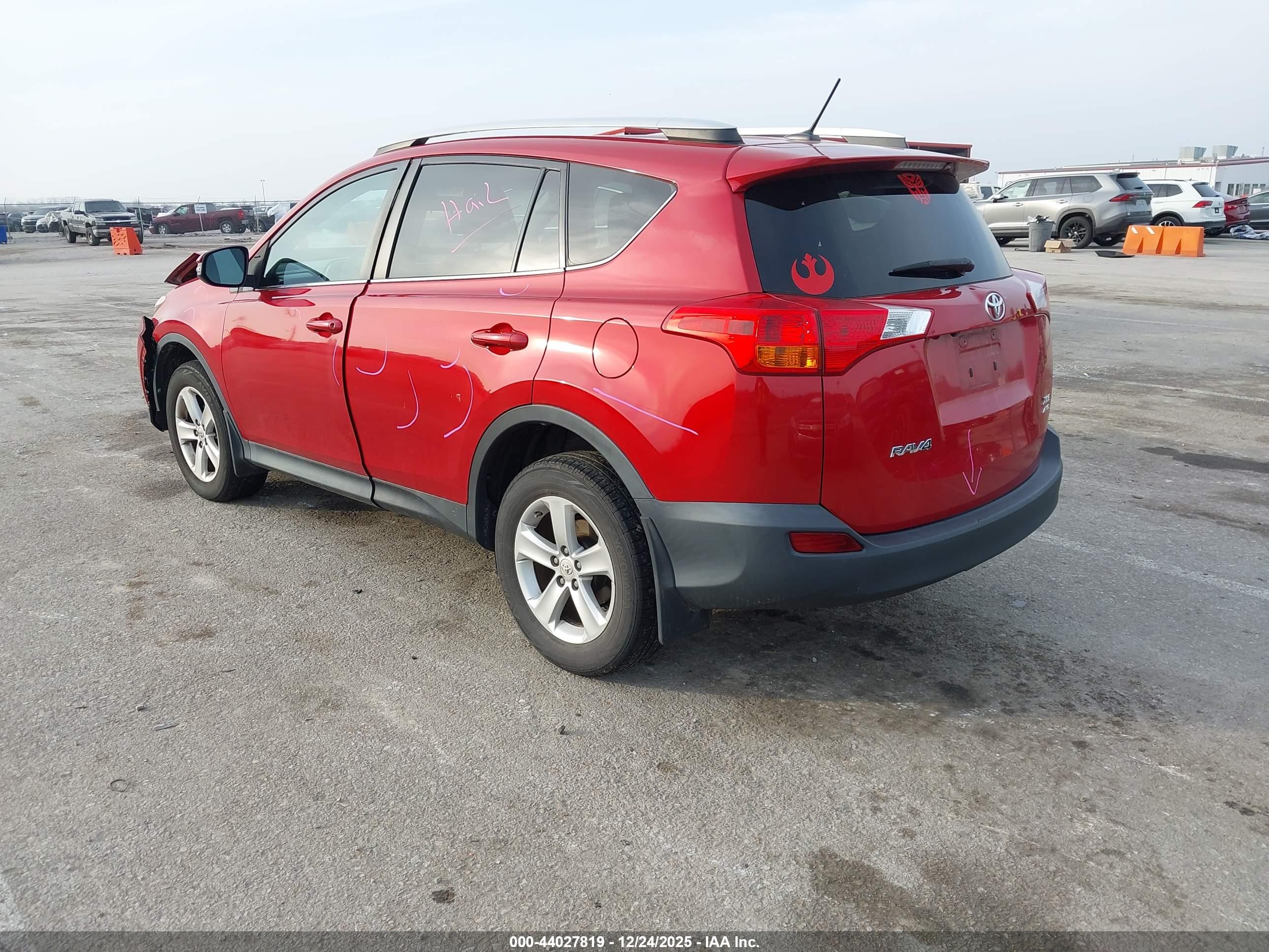 TOYOTA RAV4 image 3