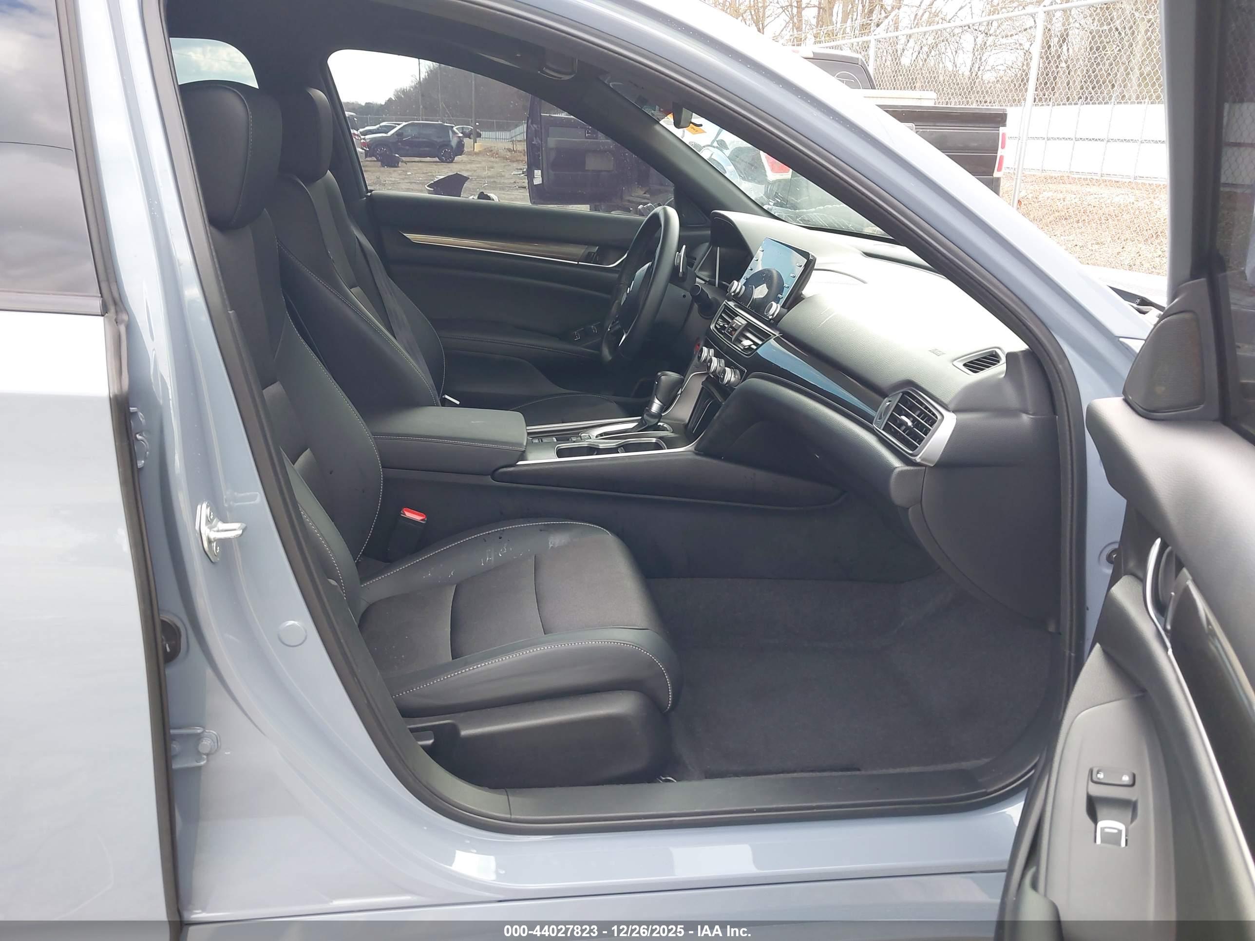 HONDA ACCORD image 5