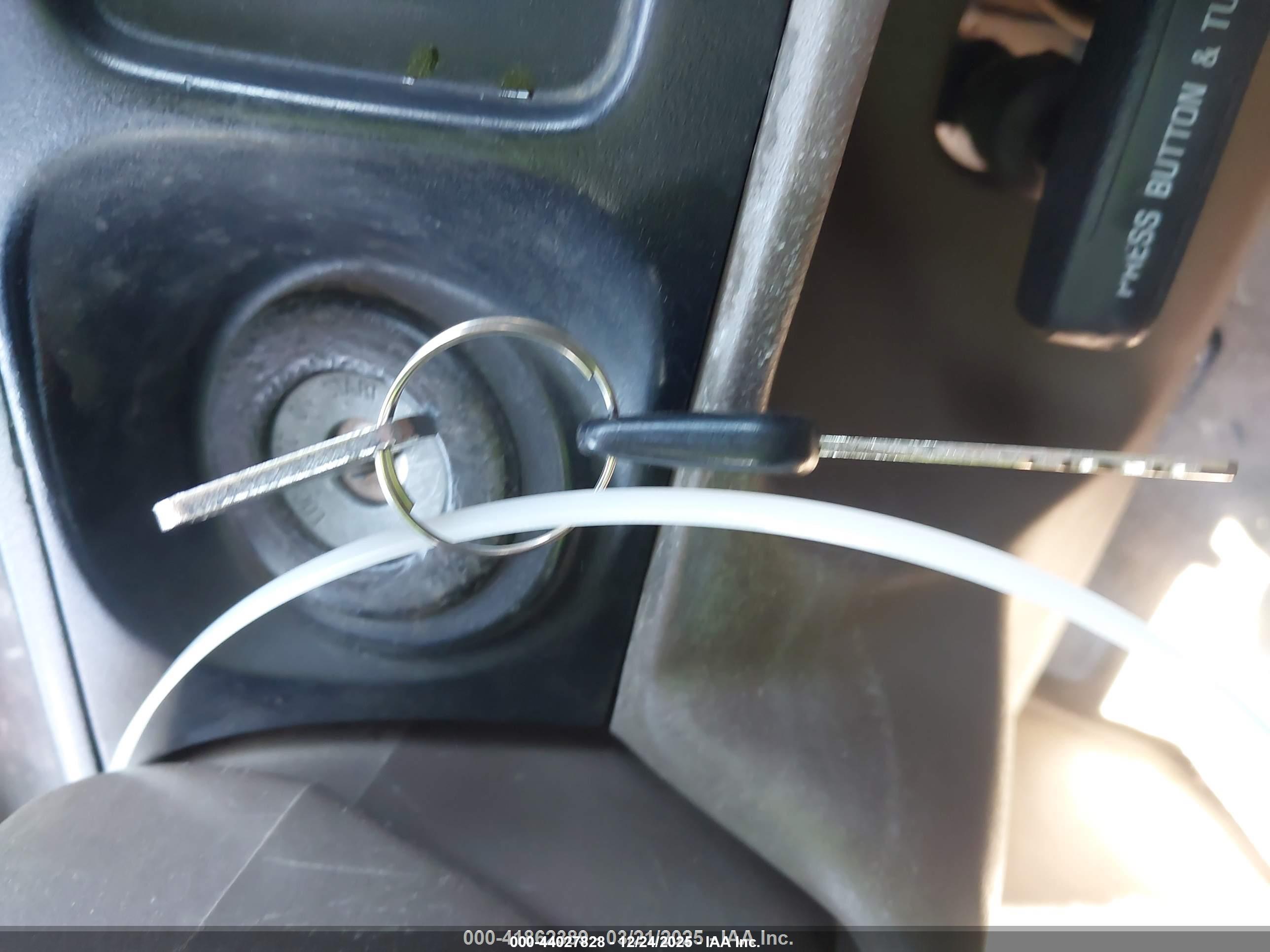 TOYOTA TACOMA image 11