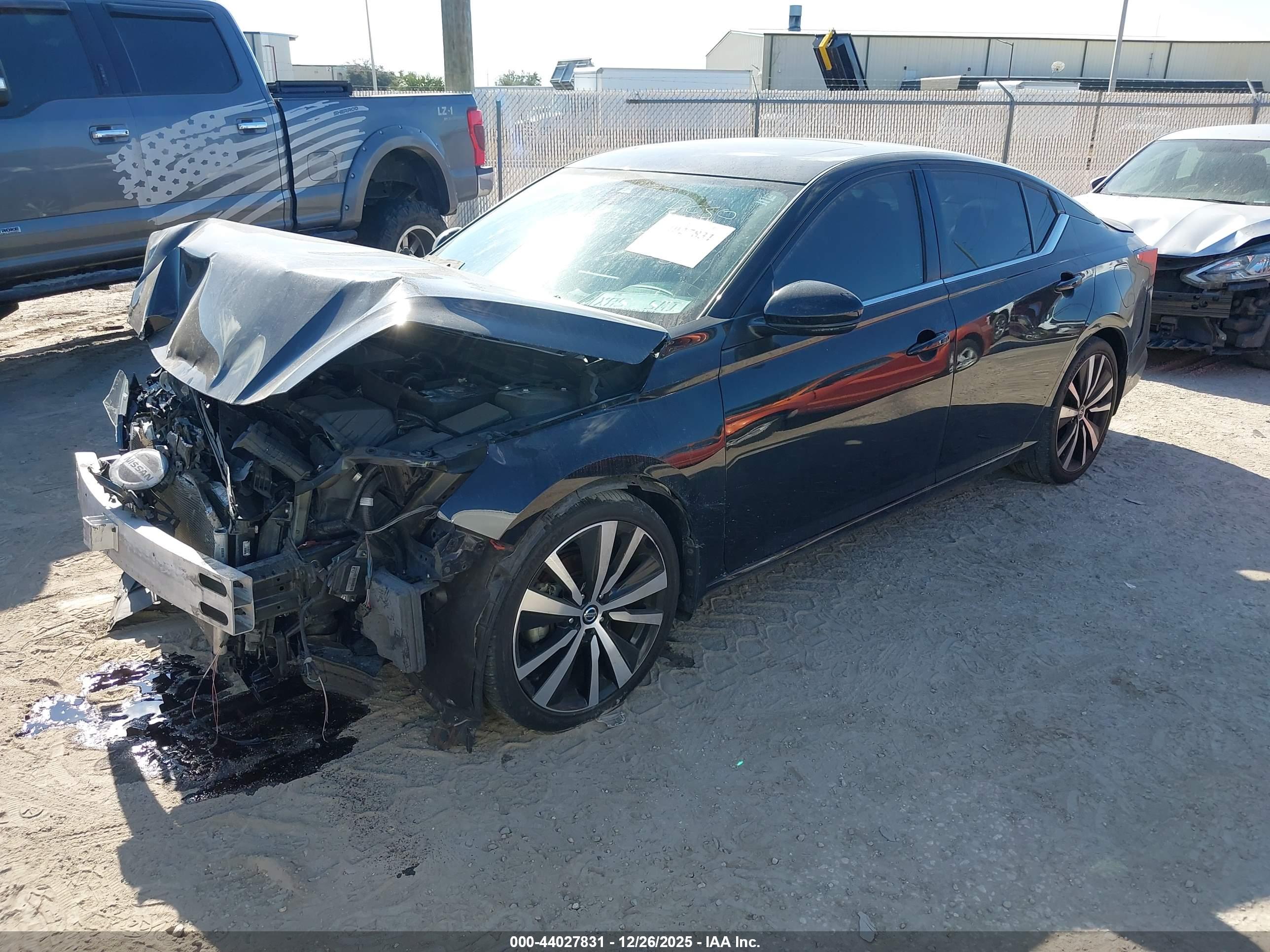 NISSAN ALTIMA image 2