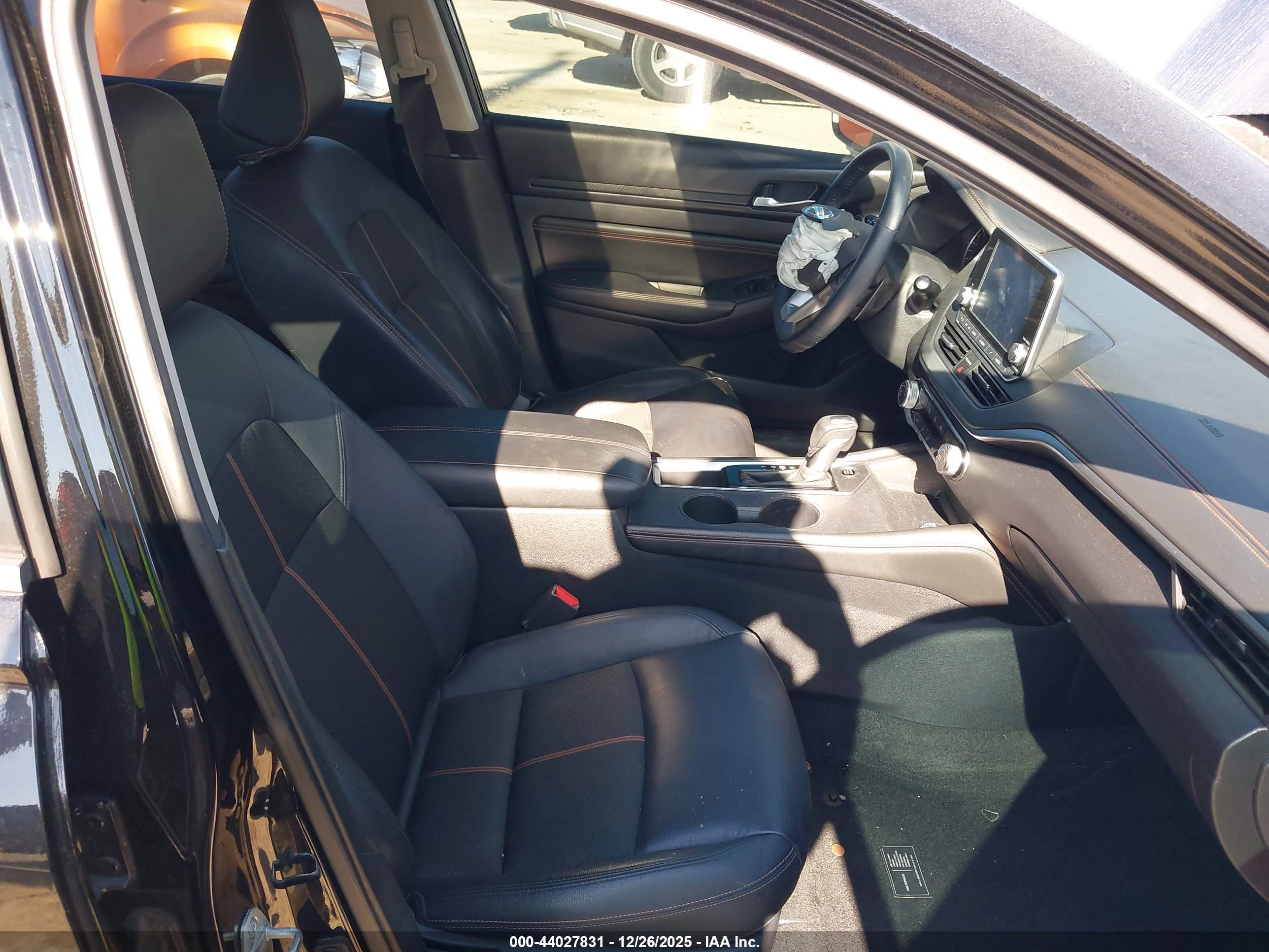 NISSAN ALTIMA image 5