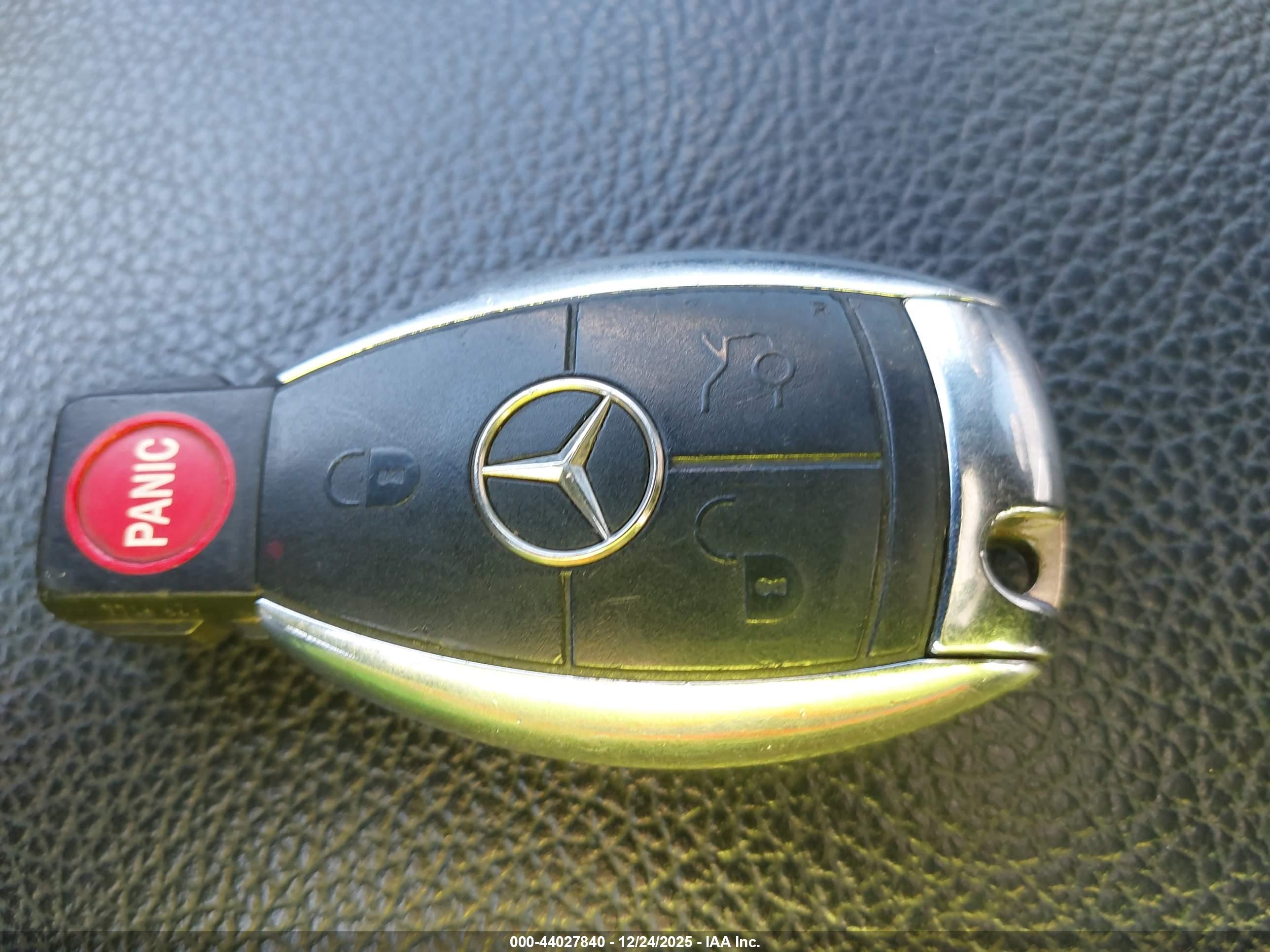 MERCEDES-BENZ R image 11