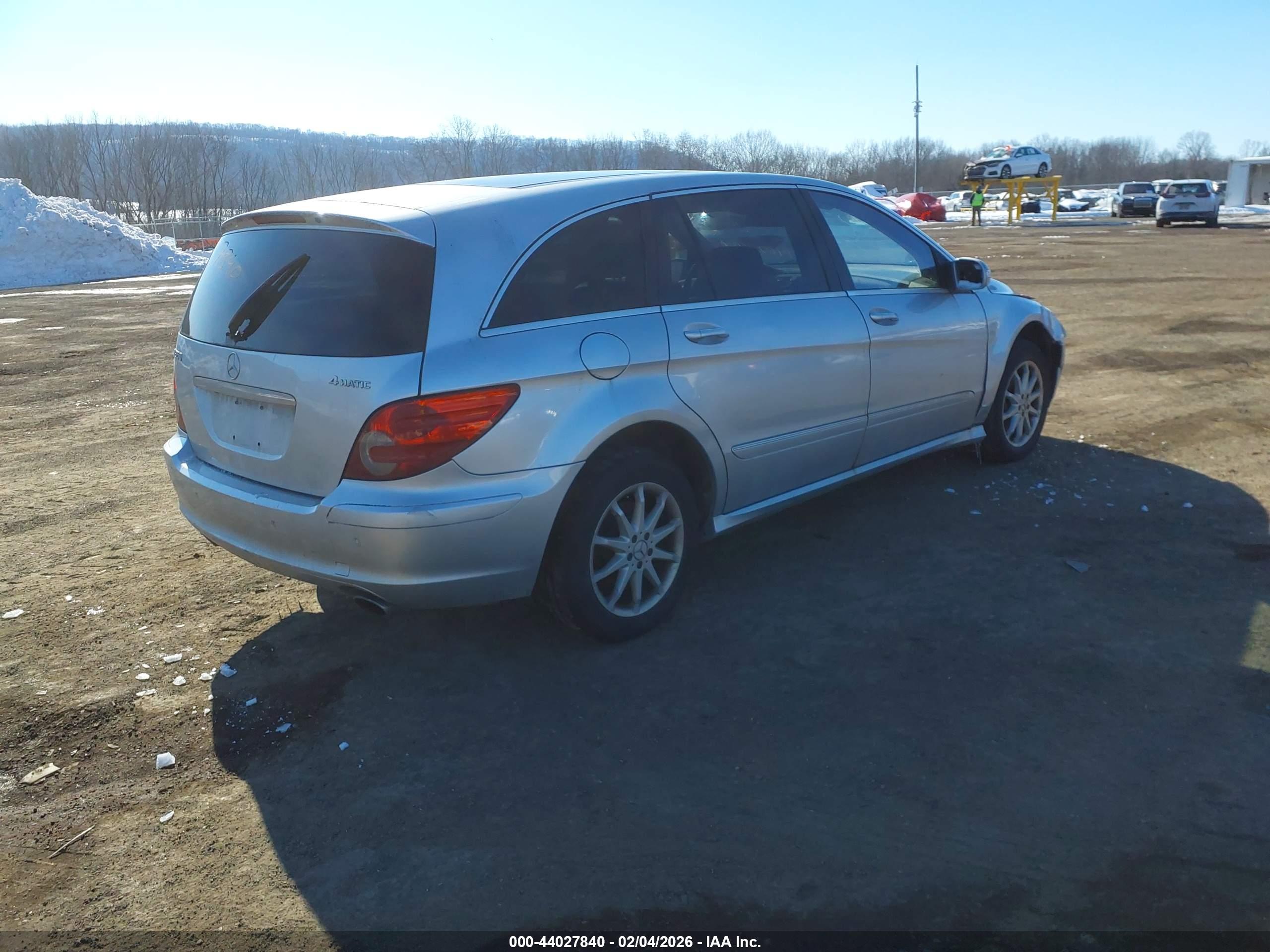 MERCEDES-BENZ R image 4