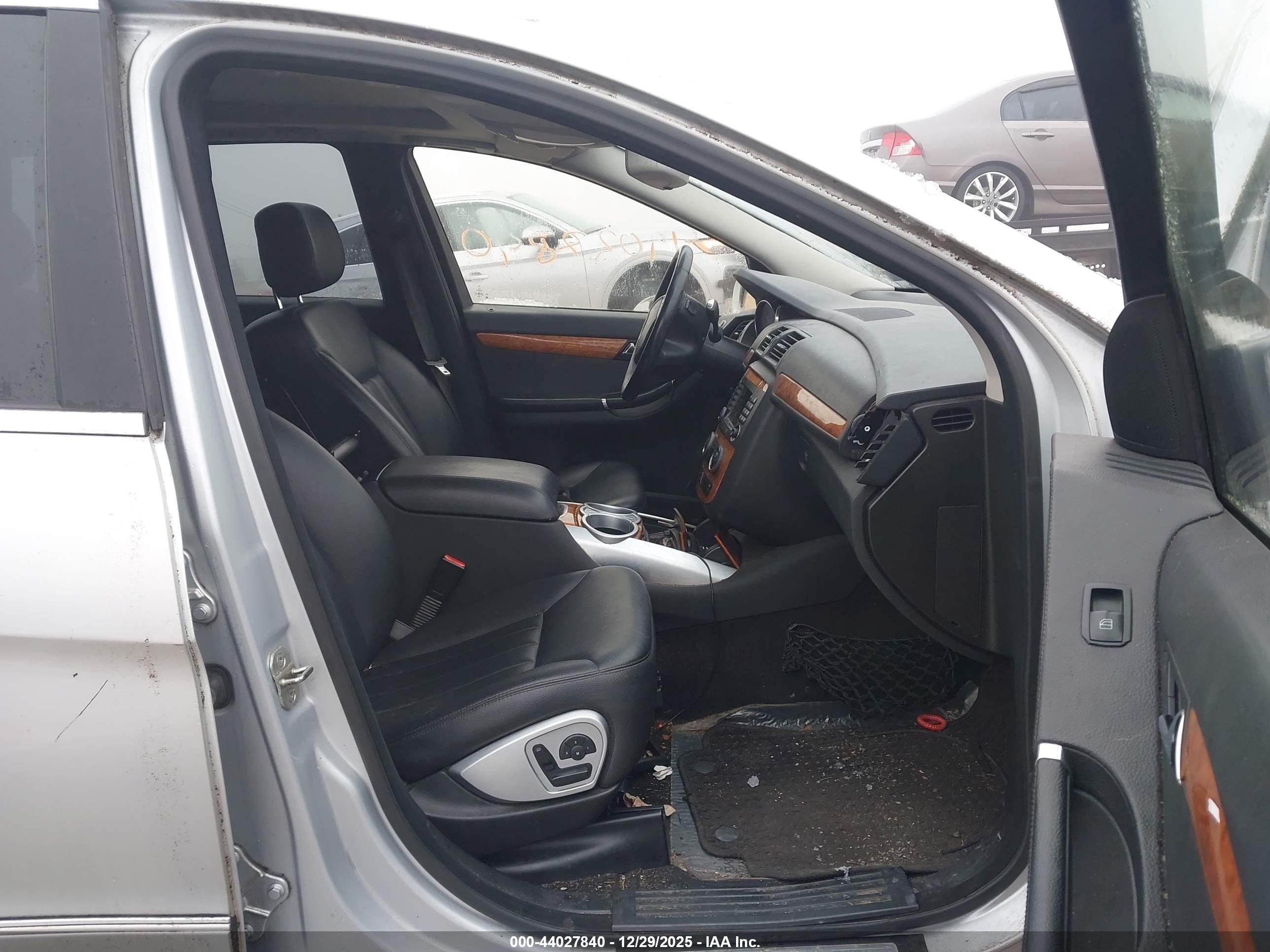 MERCEDES-BENZ R image 5