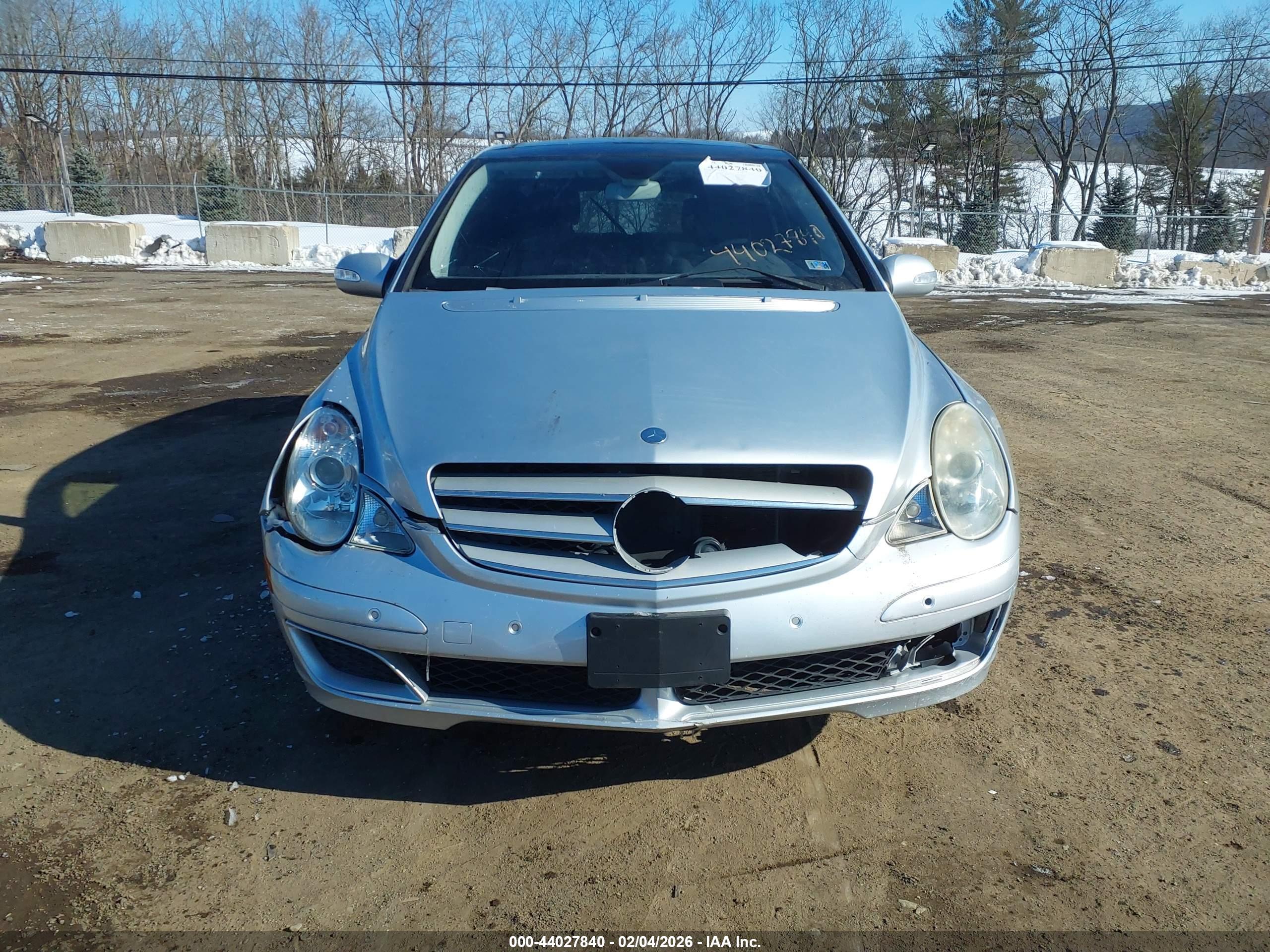 MERCEDES-BENZ R image 6