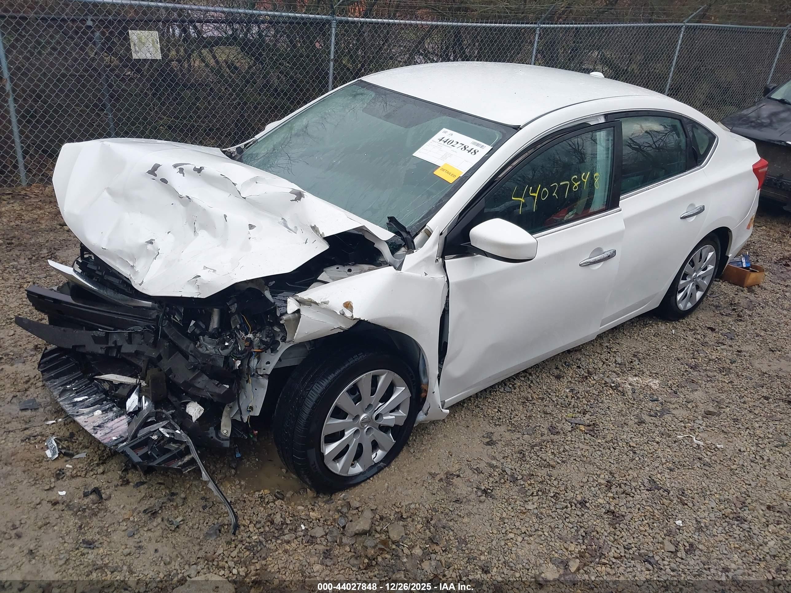 NISSAN SENTRA image 2