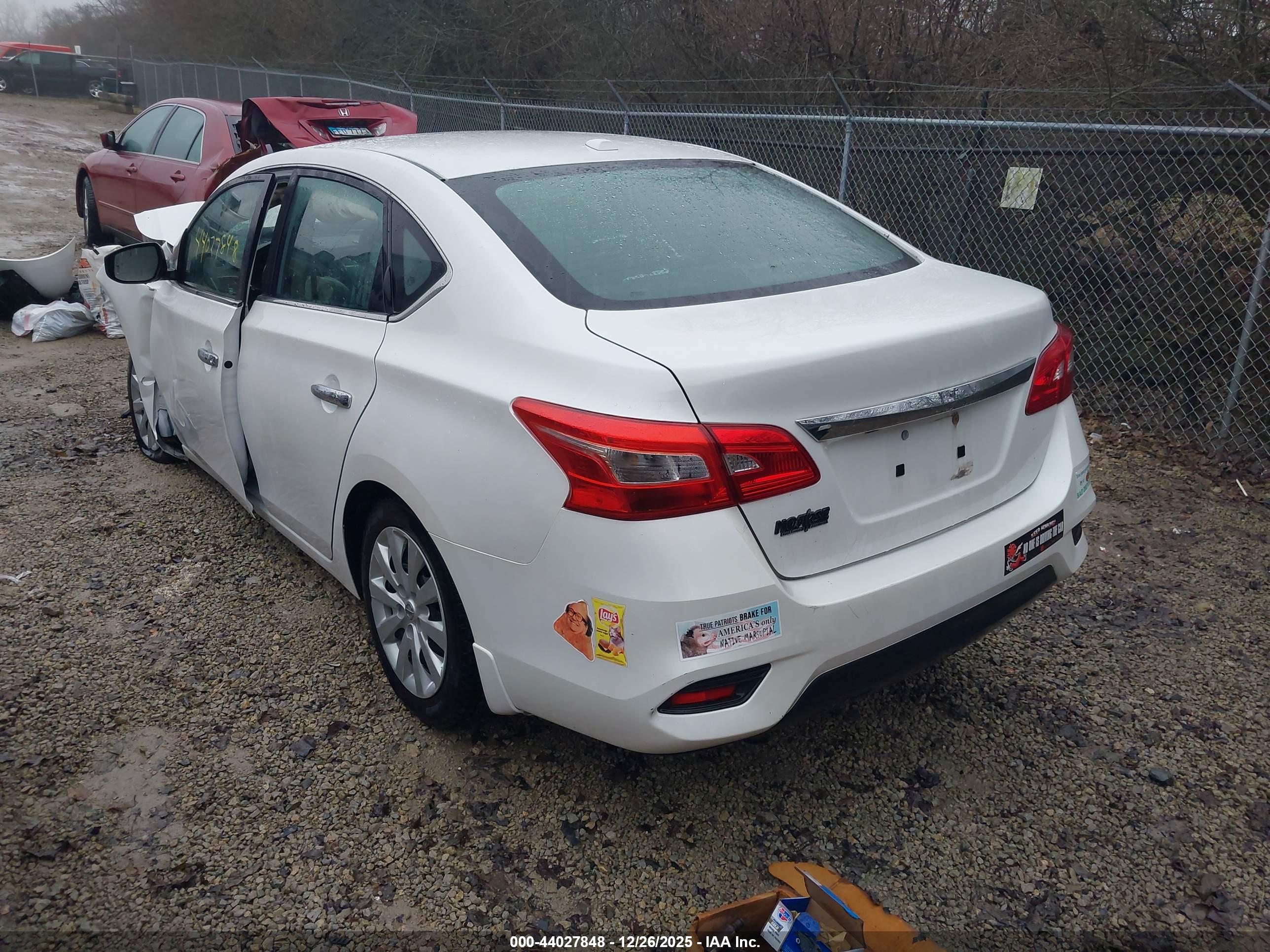 NISSAN SENTRA image 3