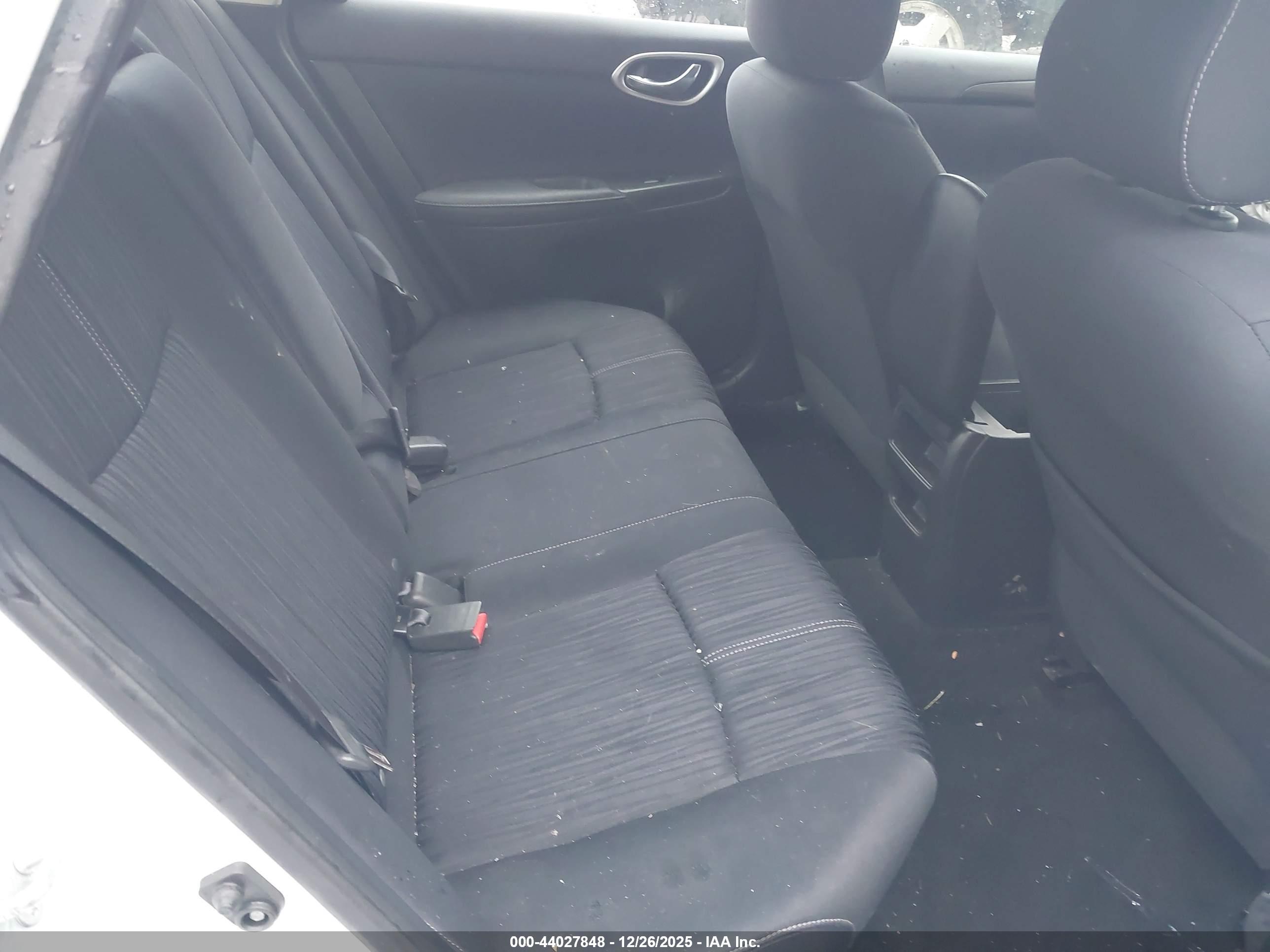 NISSAN SENTRA image 8