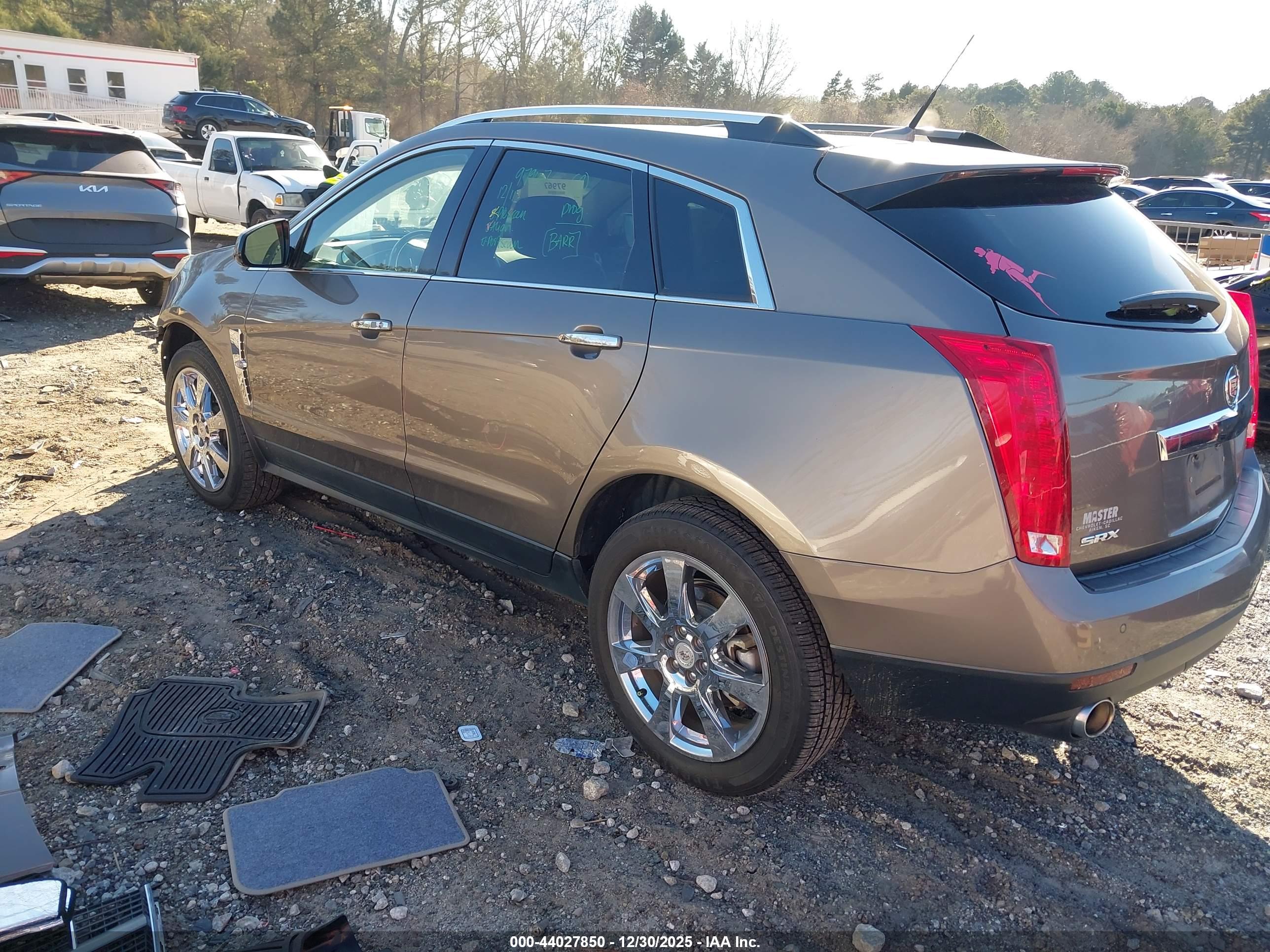 CADILLAC SRX image 3