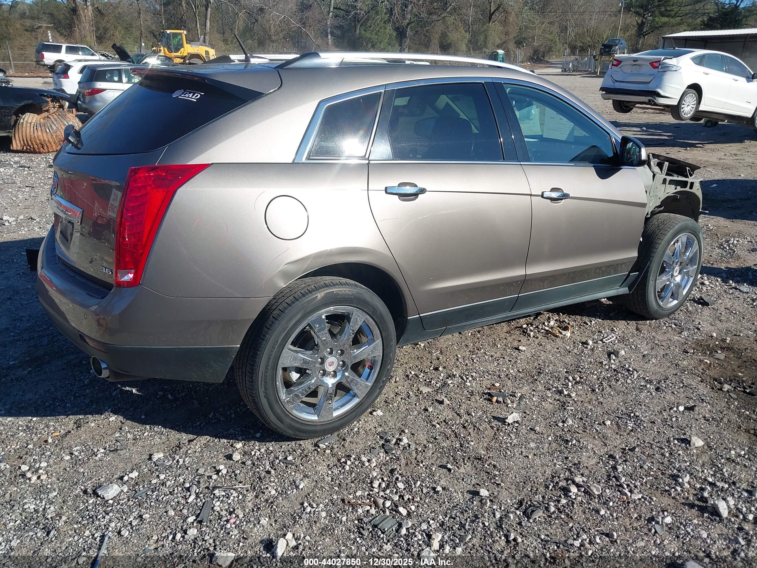 CADILLAC SRX image 4