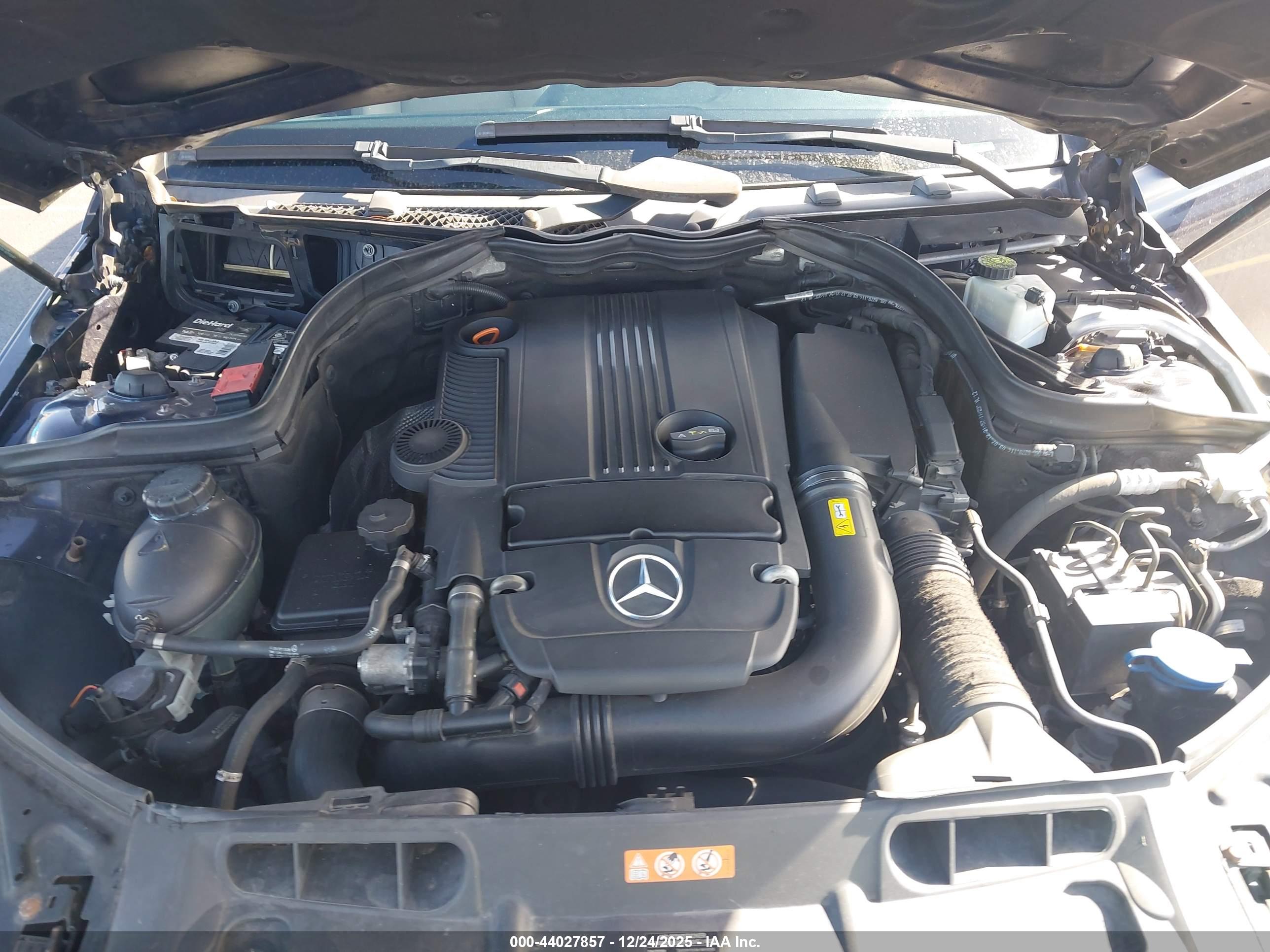 MERCEDES-BENZ C image 10