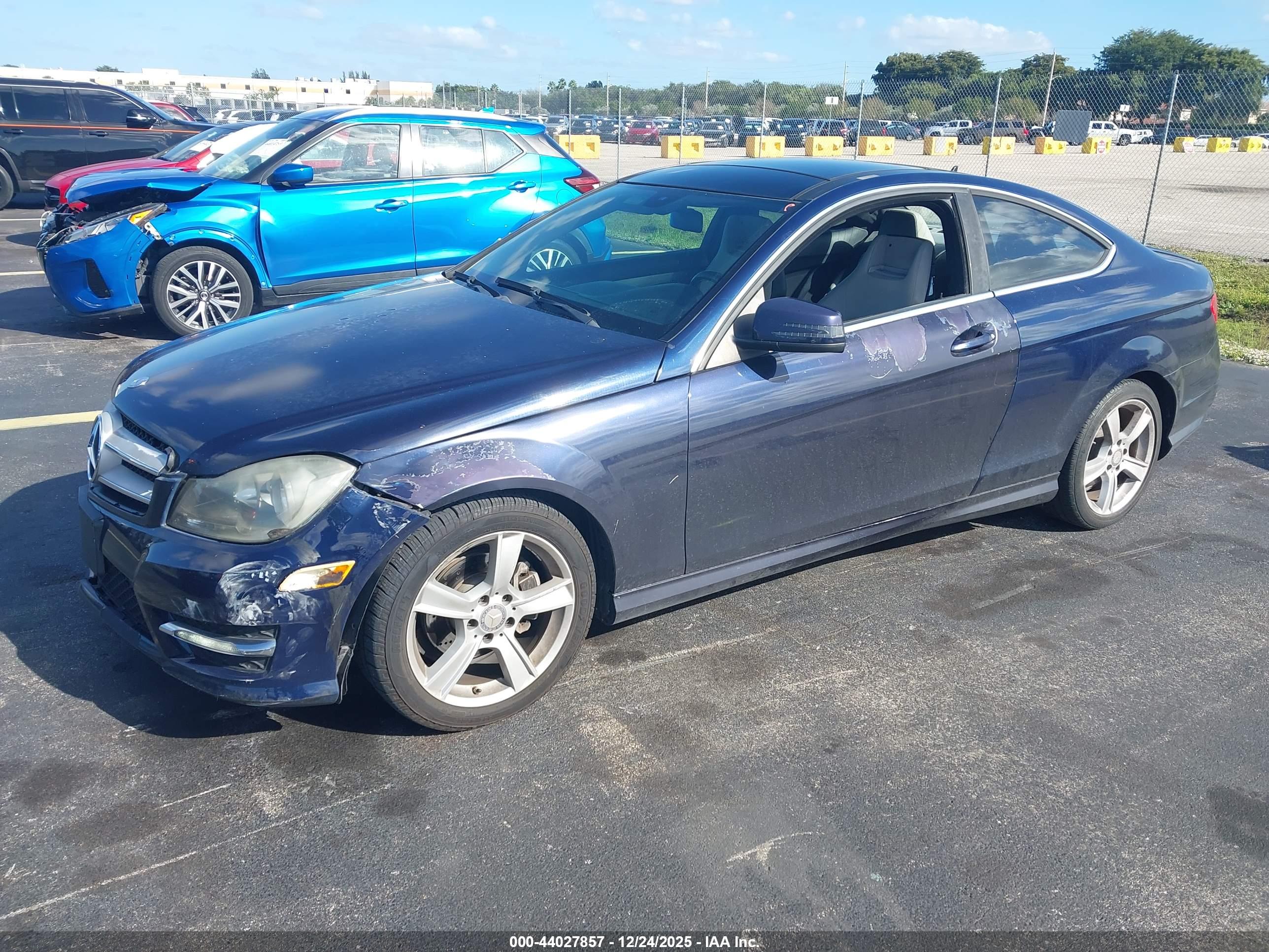 MERCEDES-BENZ C image 2
