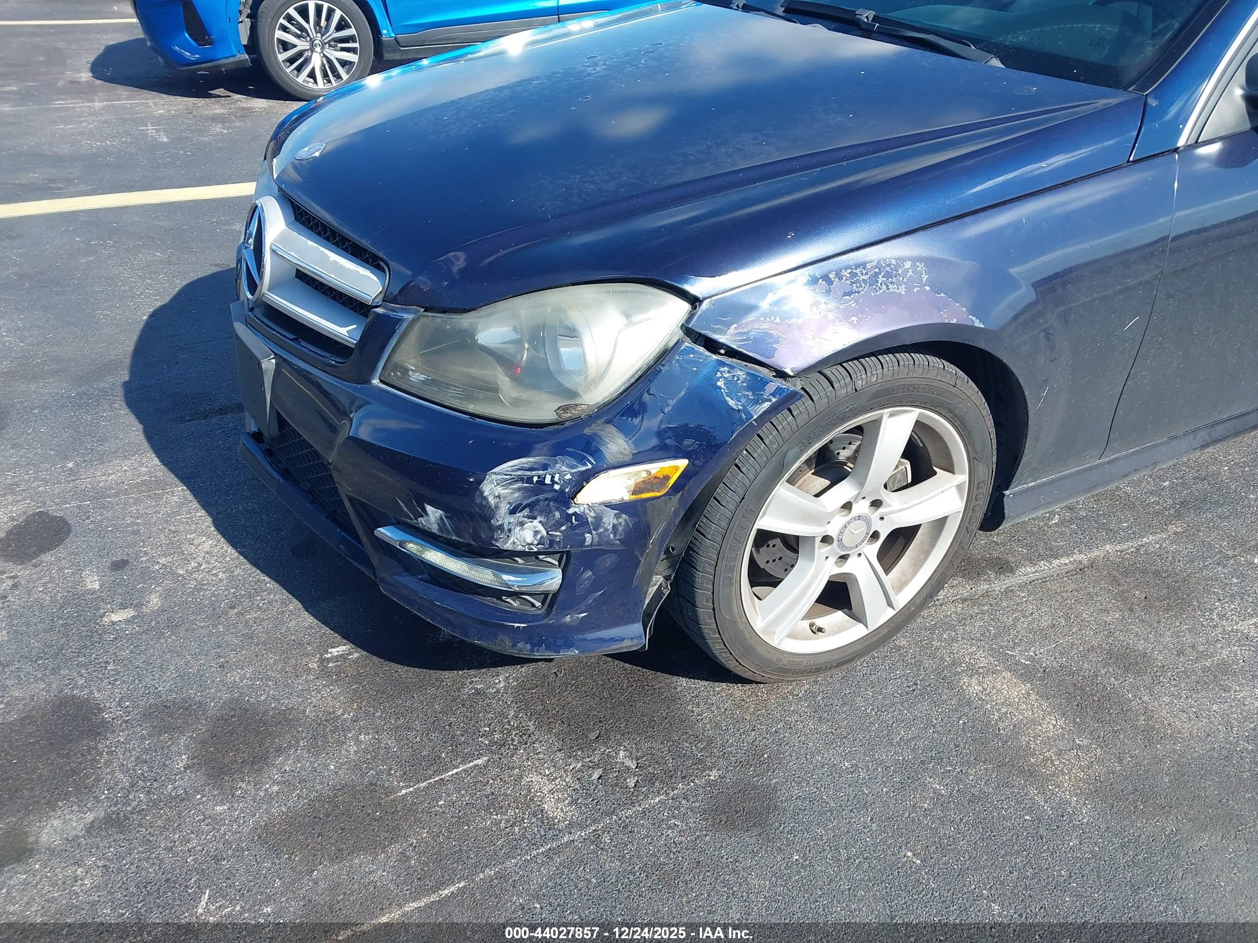 MERCEDES-BENZ C image 6