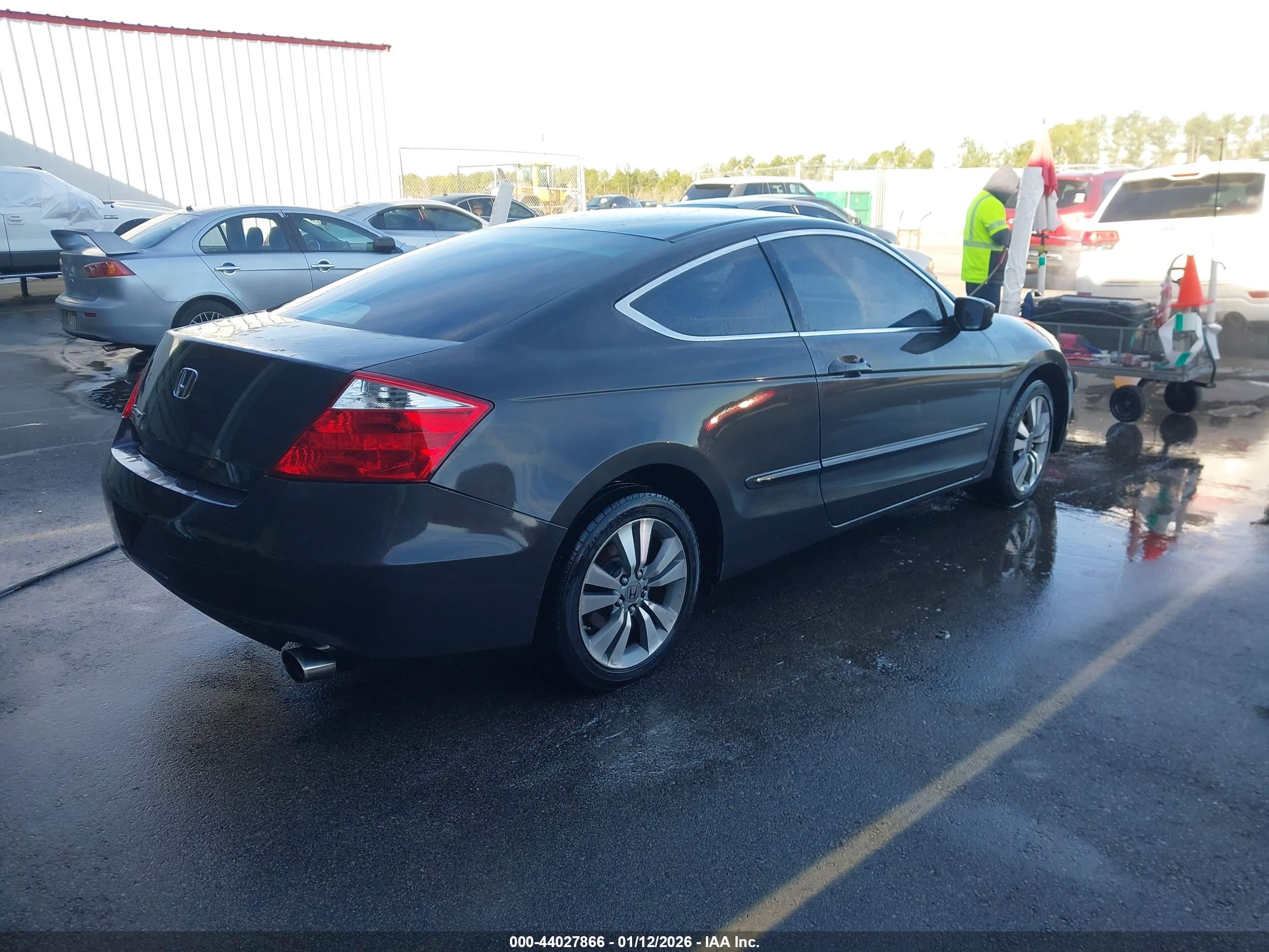 HONDA ACCORD image 4