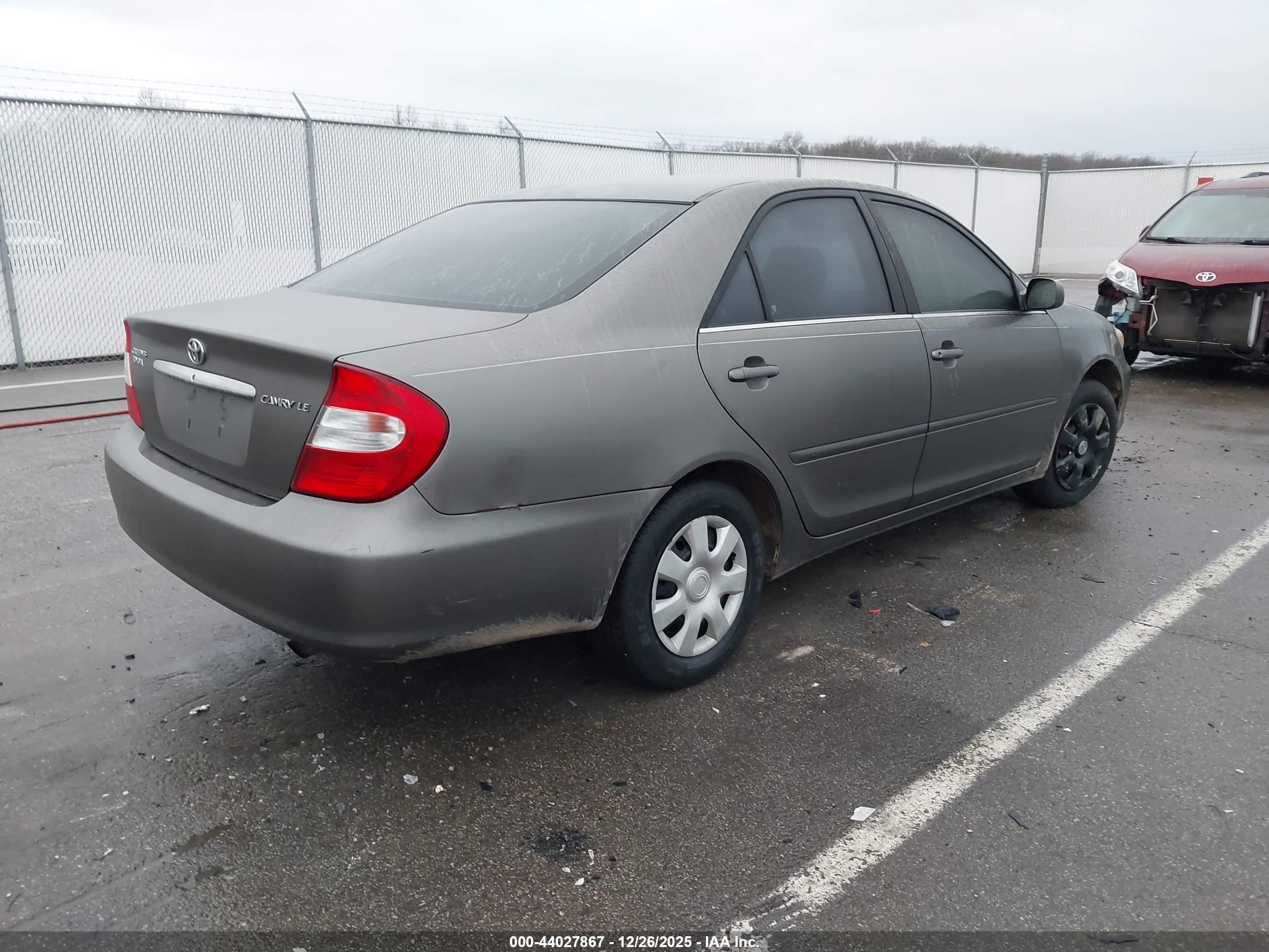 TOYOTA CAMRY image 4