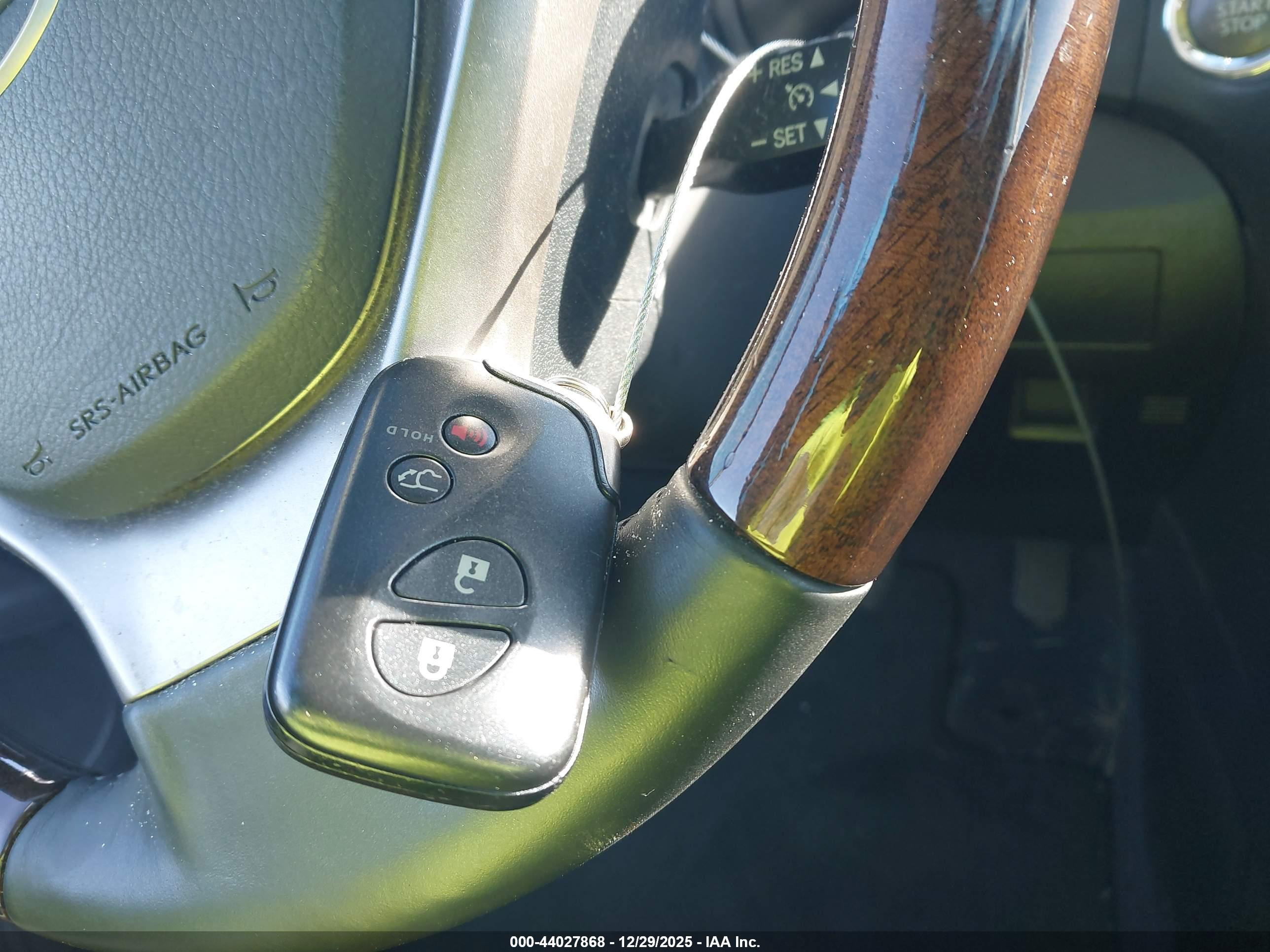 LEXUS RX image 11