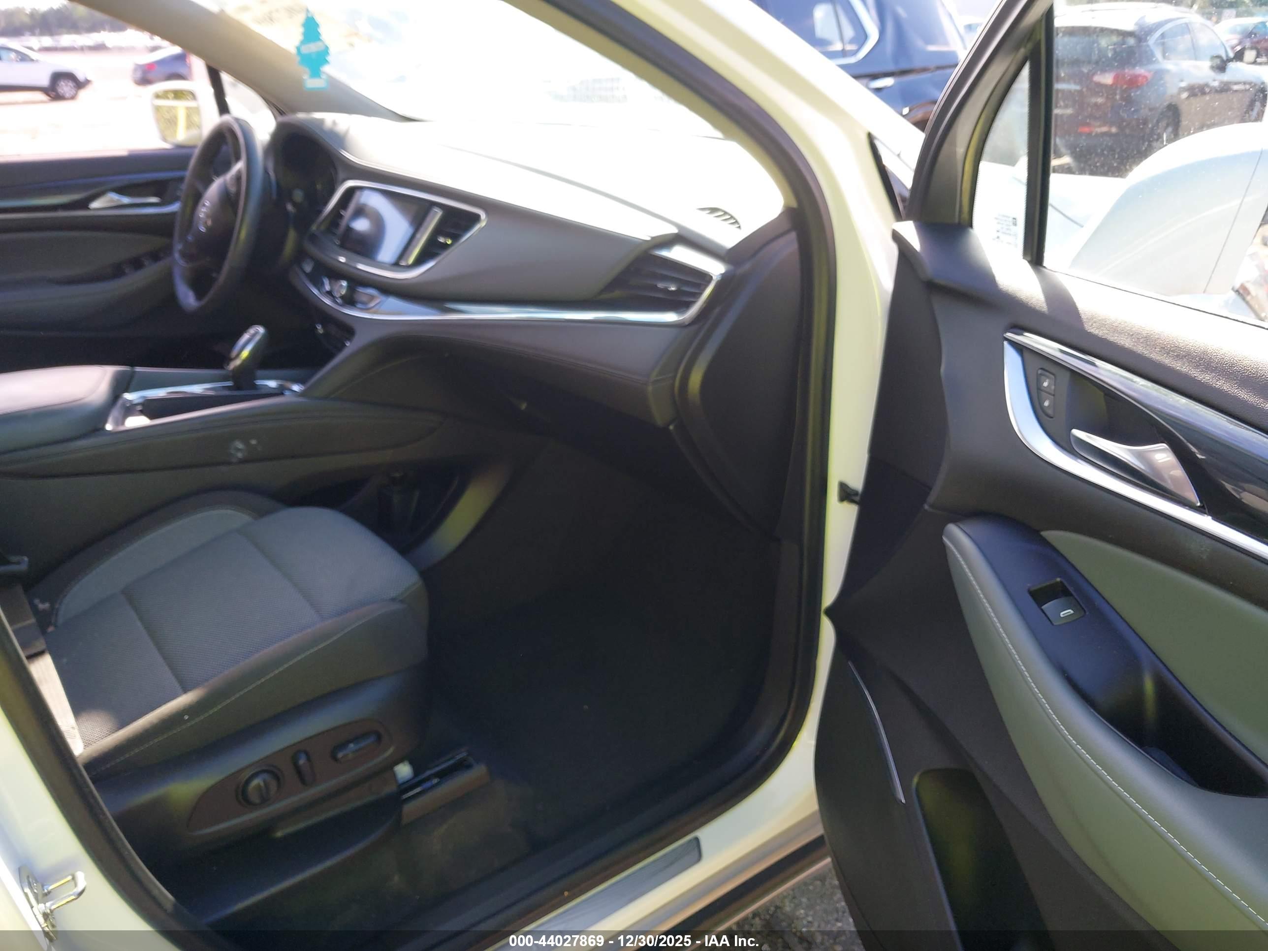 BUICK ENCLAVE image 5